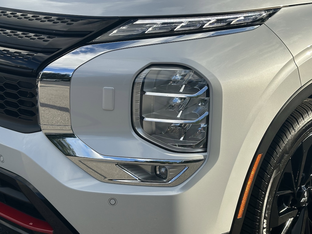 Used 2024 Mitsubishi Outlander SE Ralliart SUV