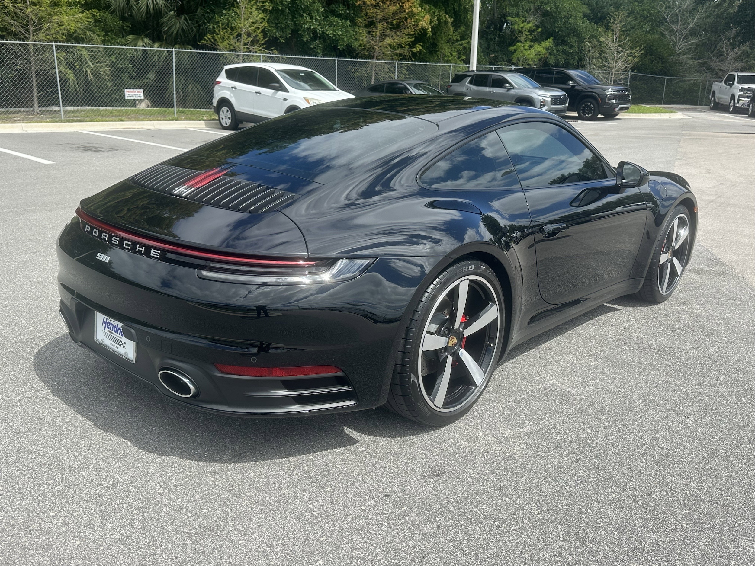 2024 Porsche 911 Carrera photo 3
