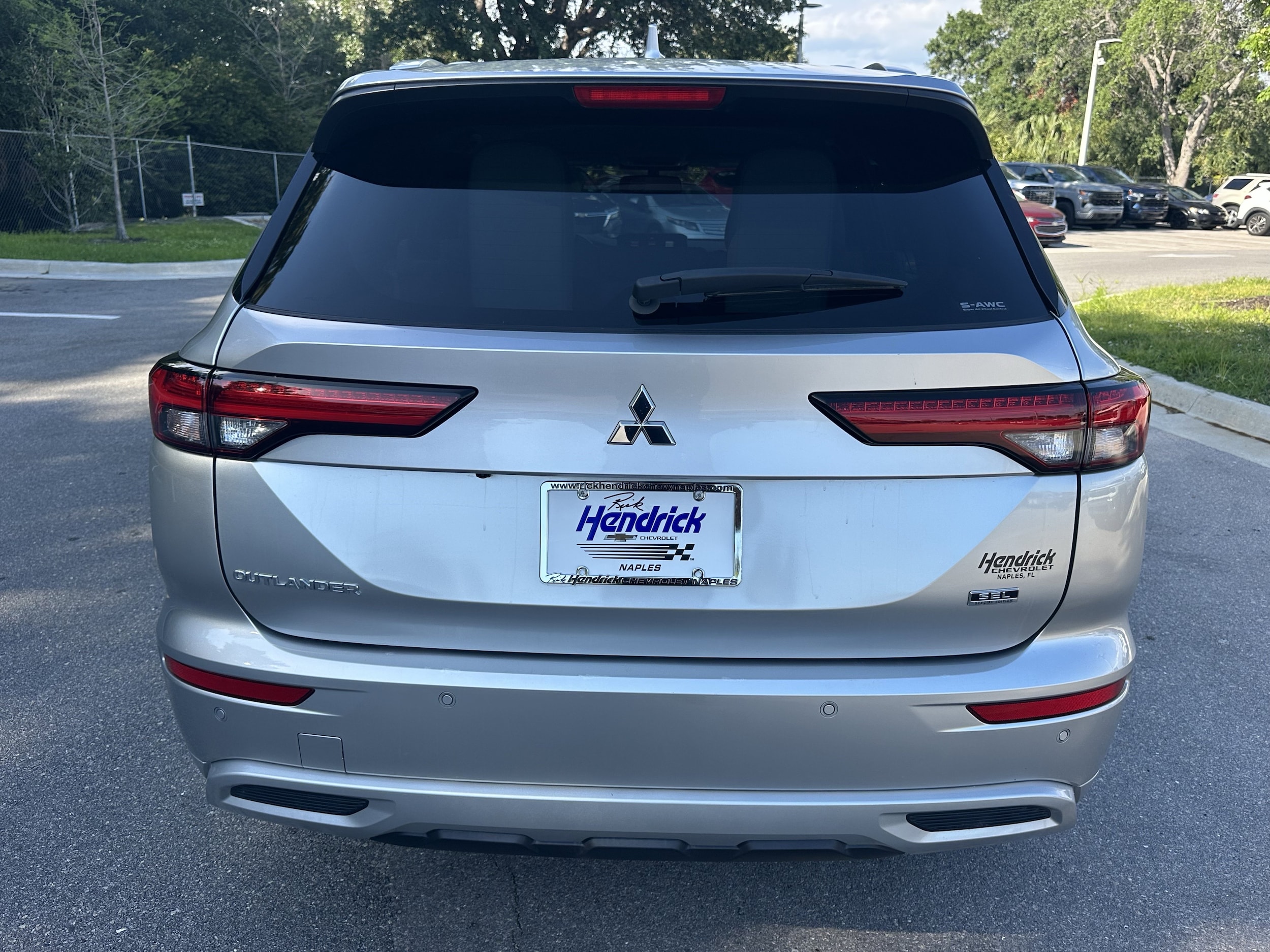 2022 Mitsubishi Outlander SEL Special Edition photo 6