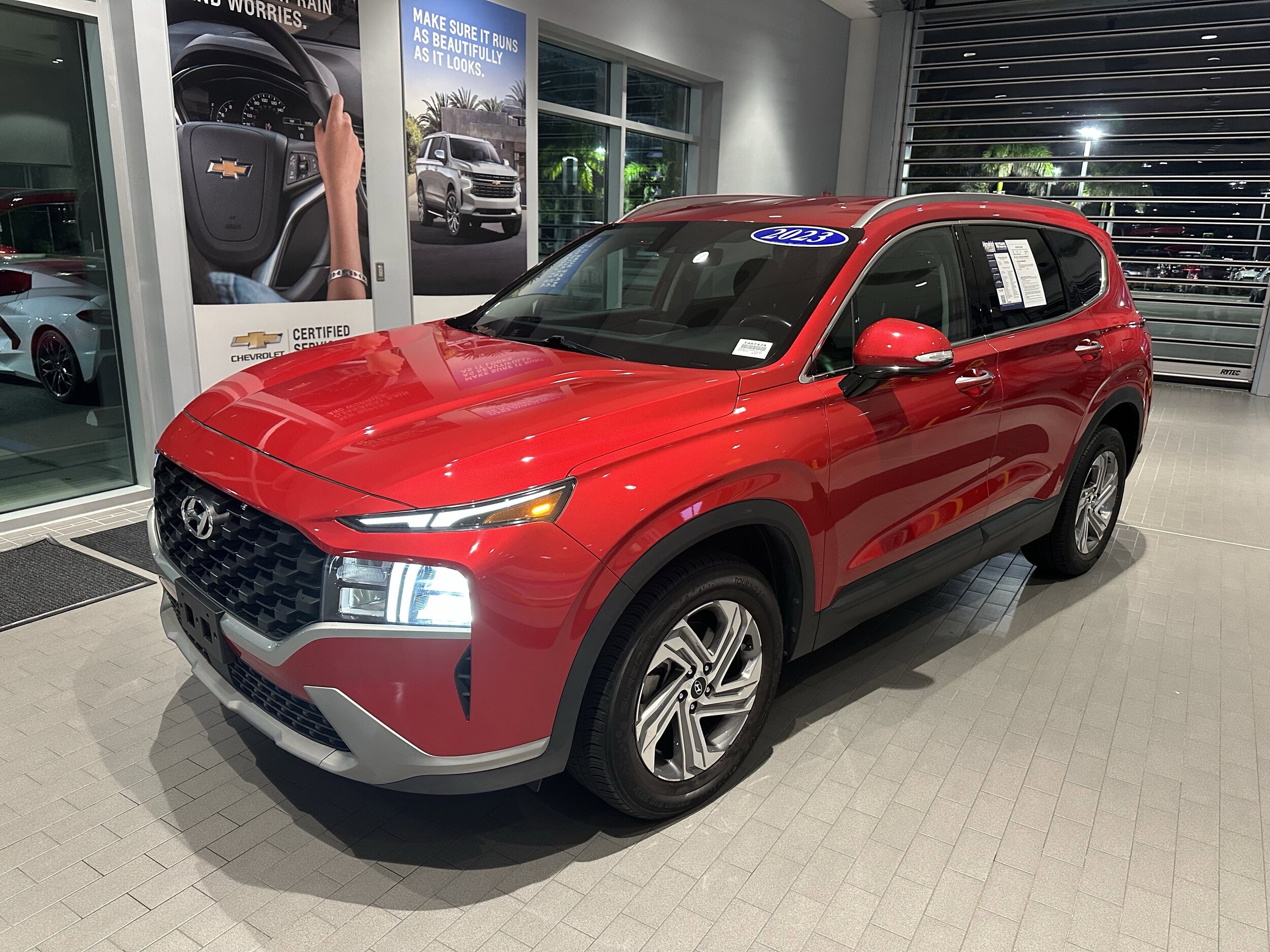 2023 Hyundai Santa Fe SEL photo 3