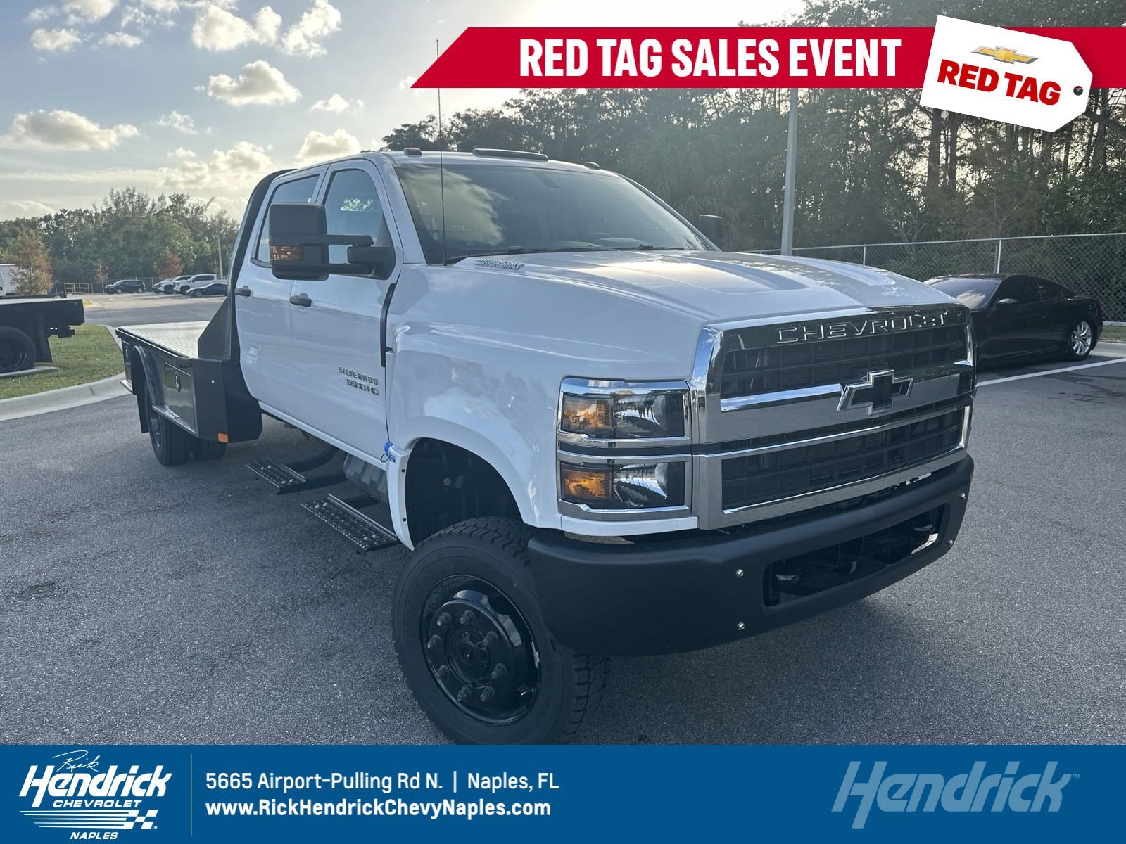 2024 Chevrolet Silverado 4500 Medium Duty Chassis Cab Work Truck's photo