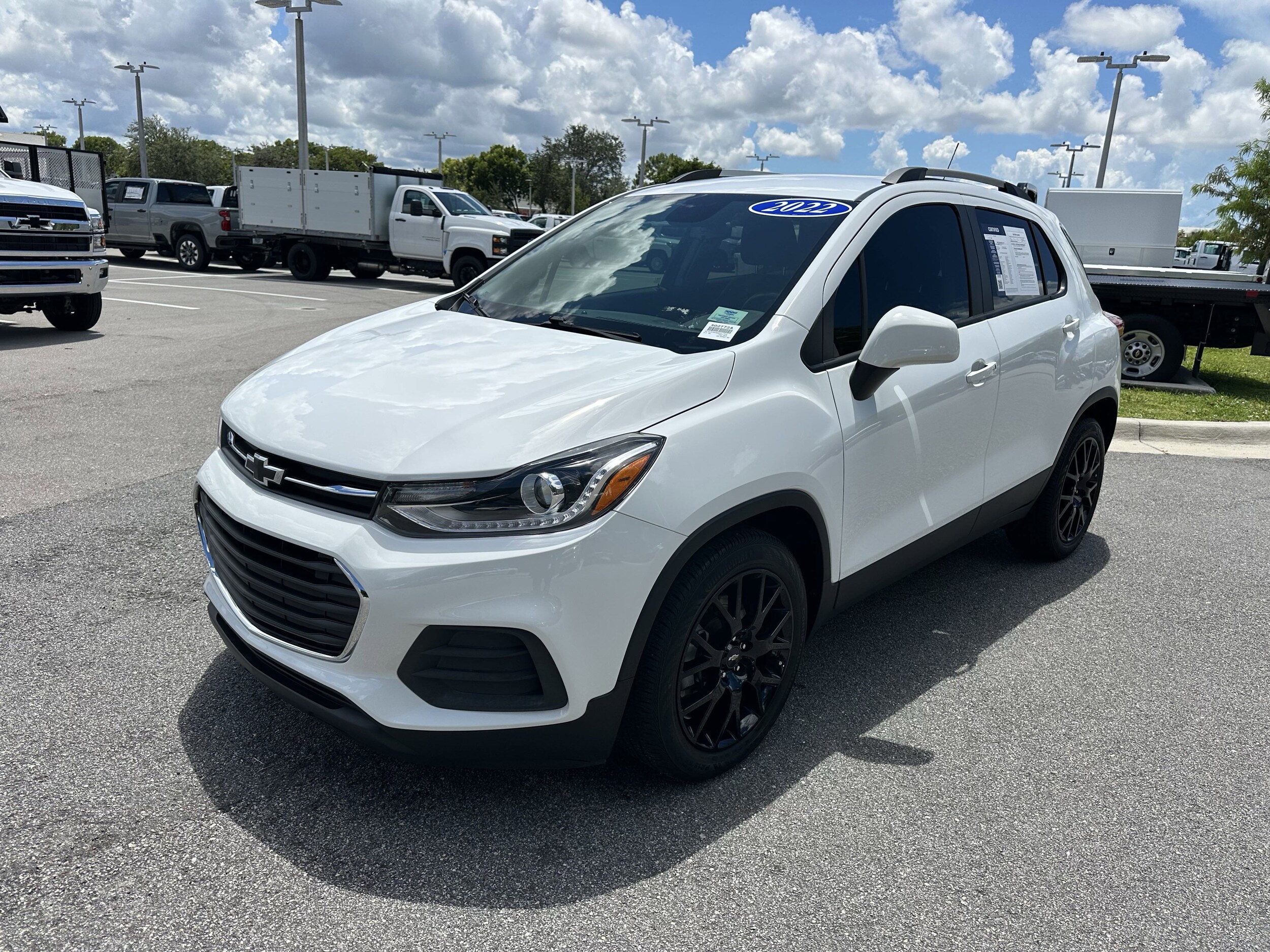 2022 Chevrolet Trax LT photo 3