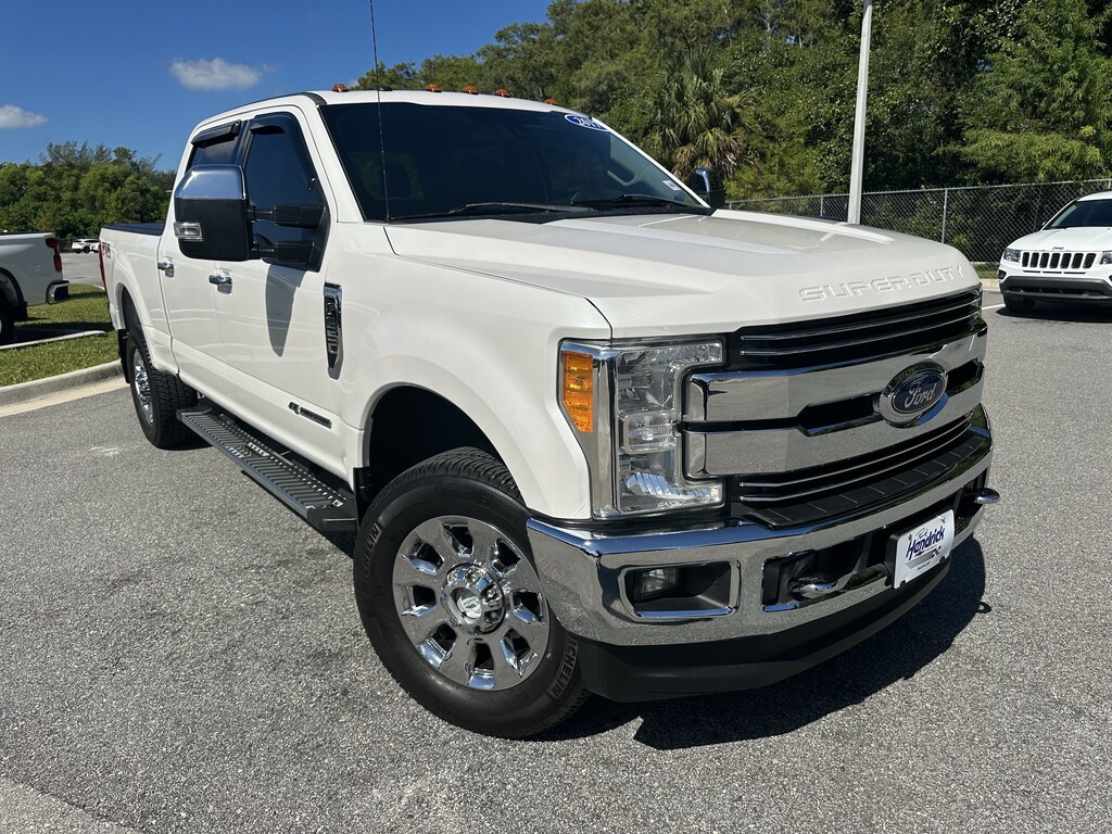 Used 2017 Ford Super Duty F-350 SRW Lariat Pickup