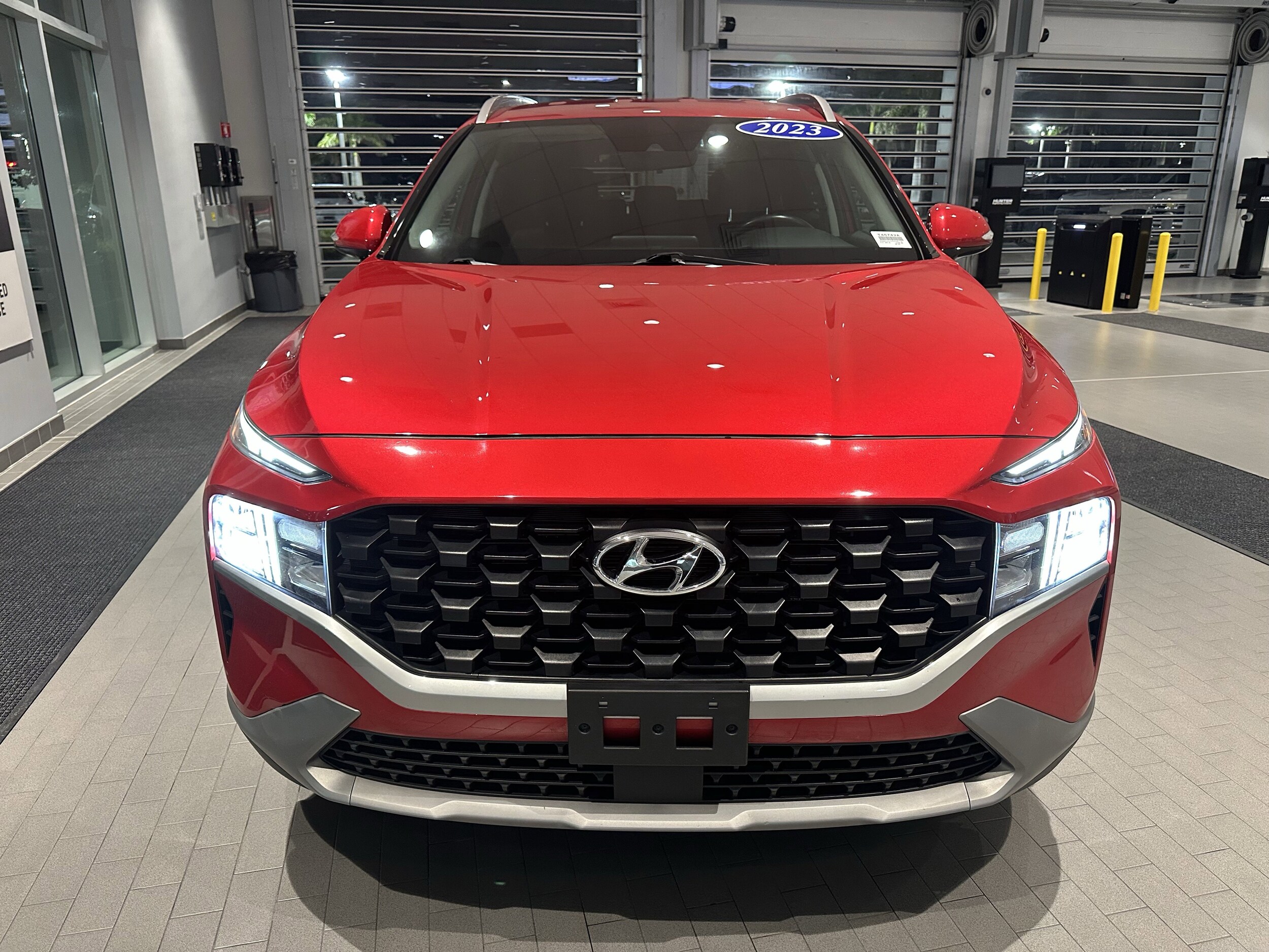 2023 Hyundai Santa Fe SEL photo 2