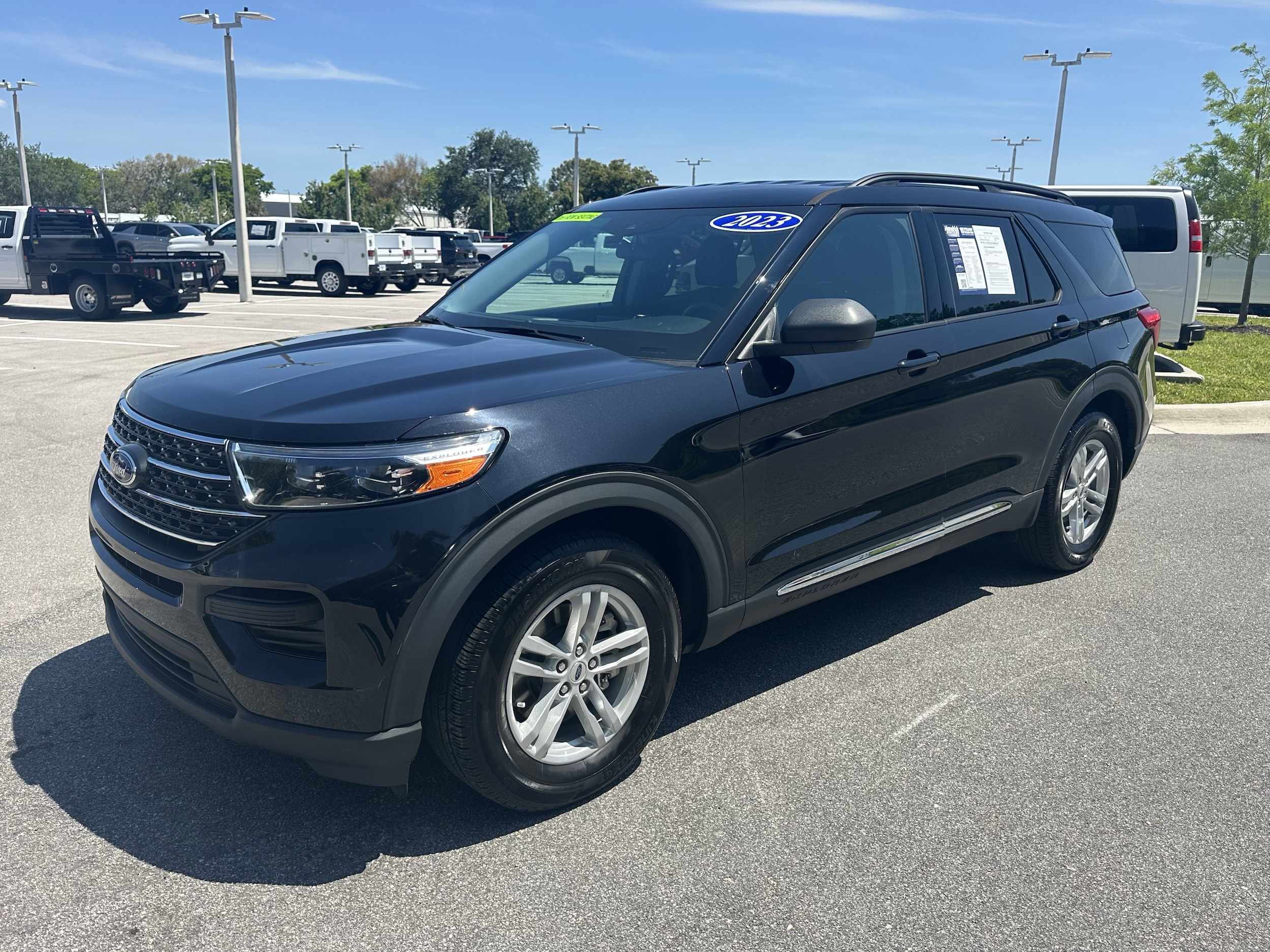 2023 Ford Explorer XLT photo 4
