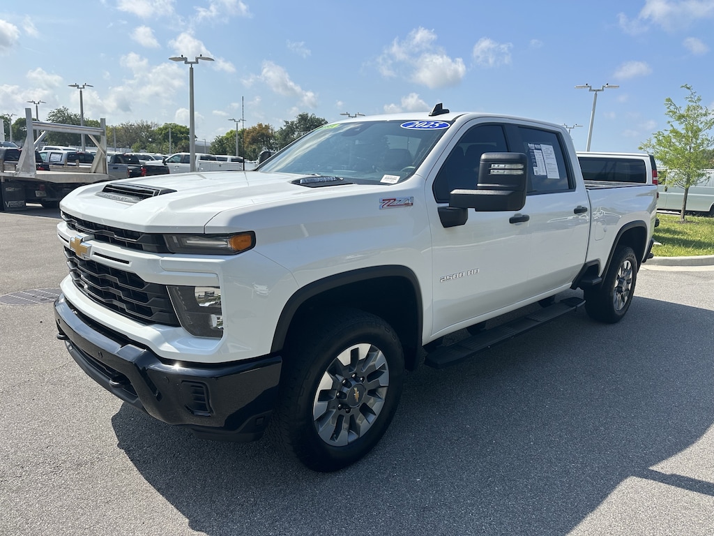 Used 2025 Chevrolet Silverado 2500HD Custom Pickup