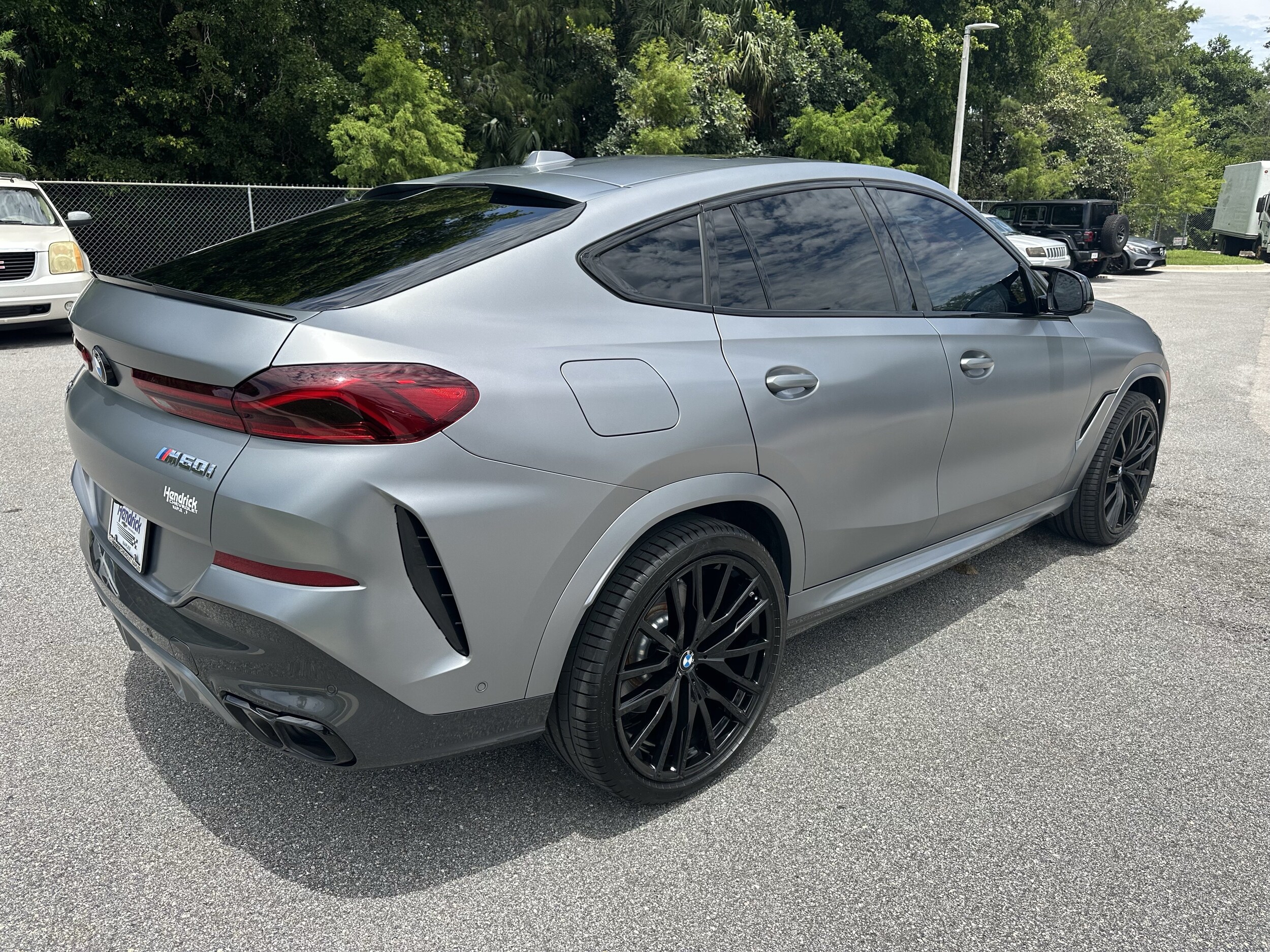 BMW X6 M60i