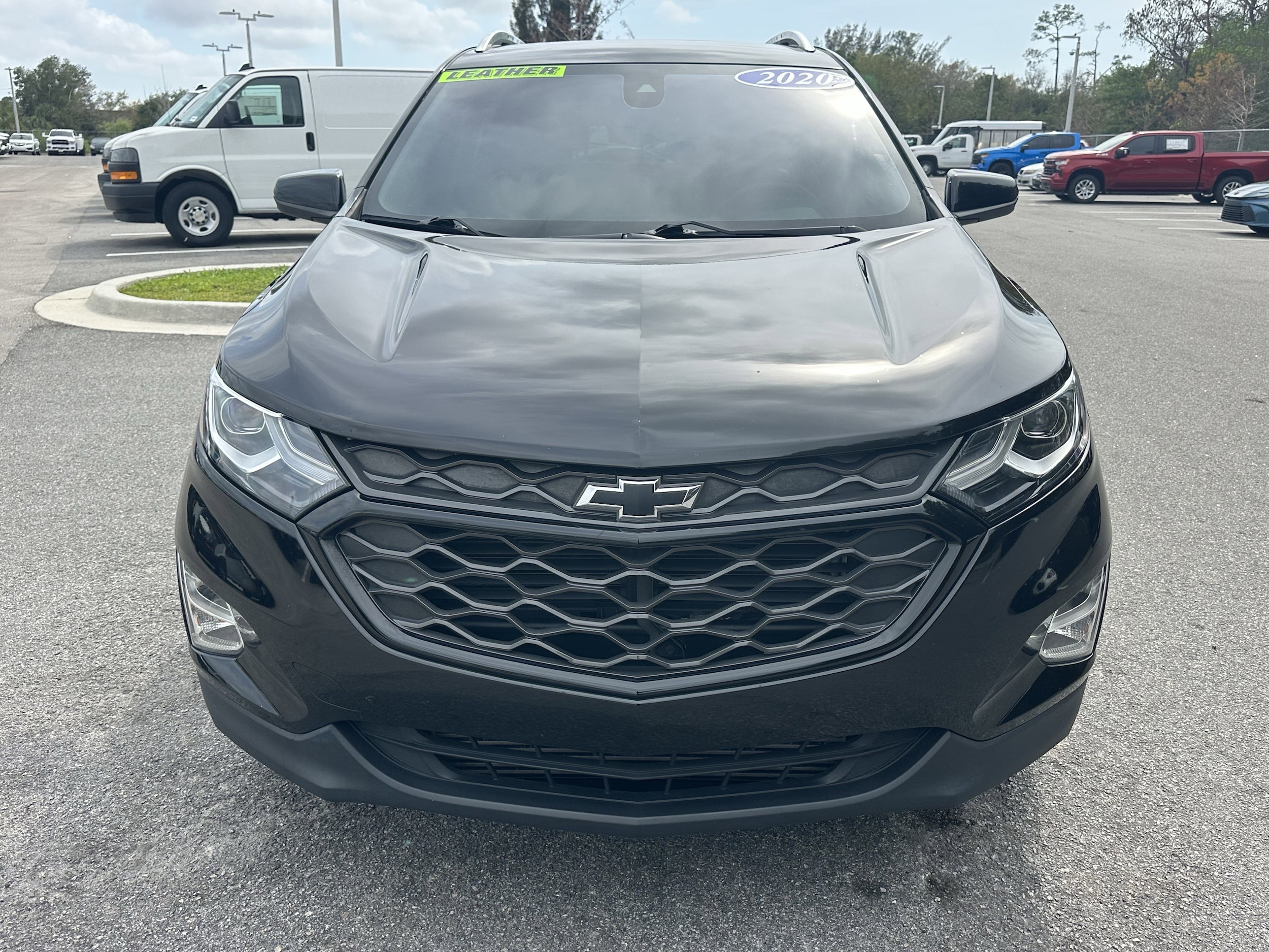 2020 Chevrolet Equinox Premier photo 2