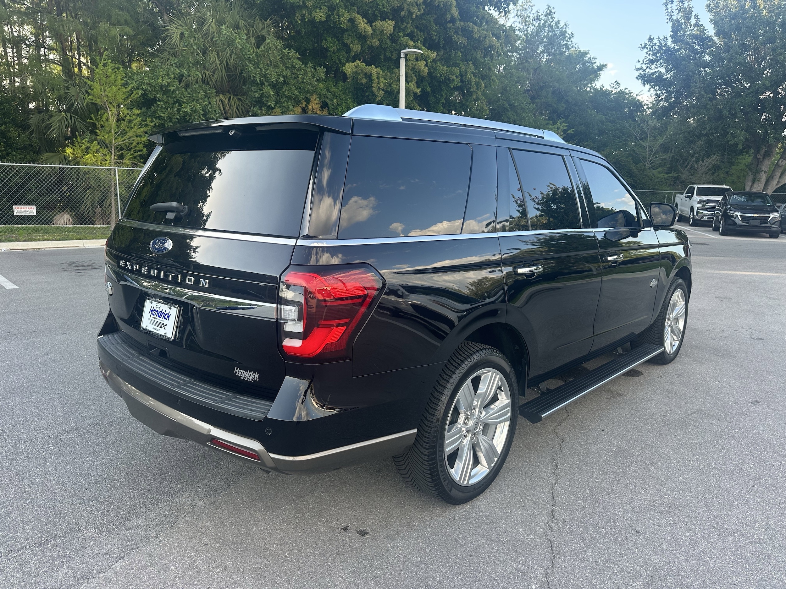 2023 Ford Expedition King Ranch photo 3