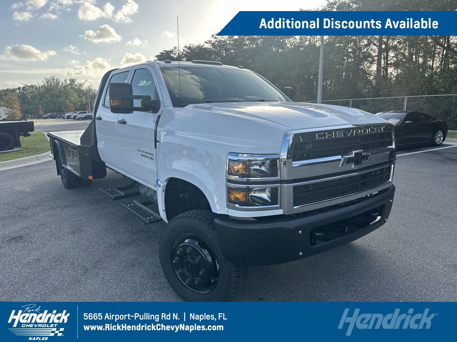 2024 Chevrolet Silverado 4500 Medium Duty Chassis Cab Work Truck's photo