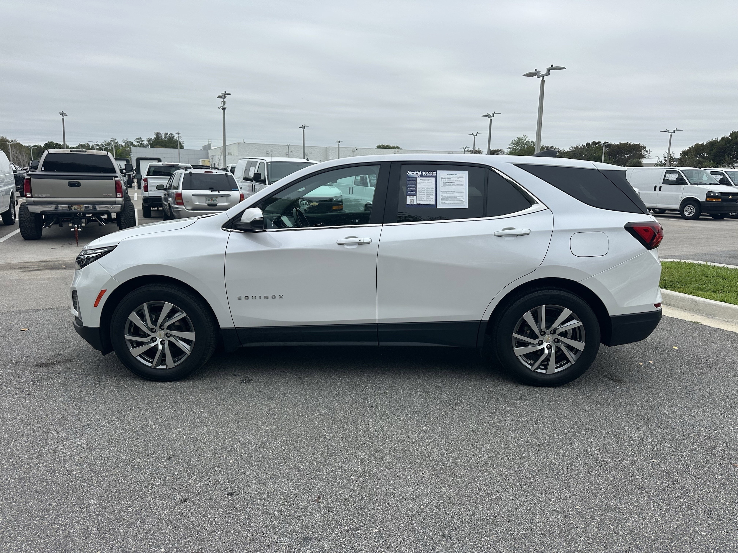 2022 Chevrolet Equinox LT photo 5