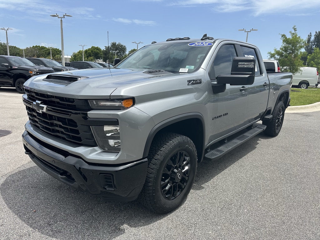 Used 2026 Chevrolet Silverado 2500HD Custom Pickup
