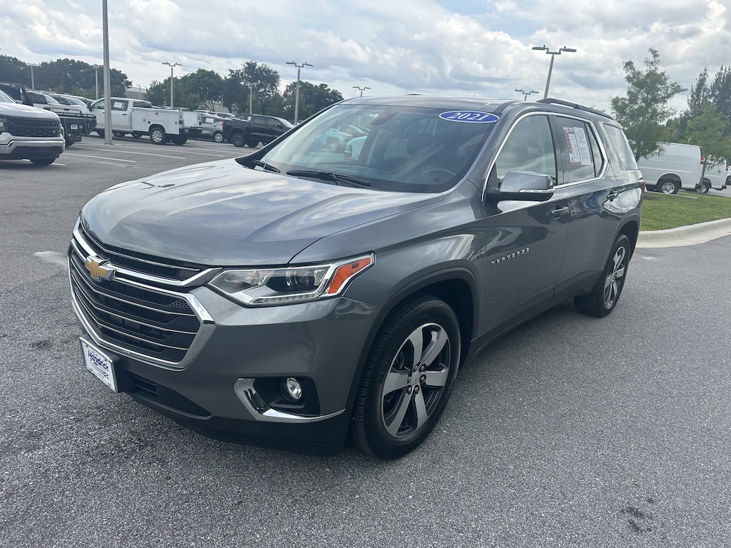 Used 2021 Chevrolet Traverse LT Leather SUV