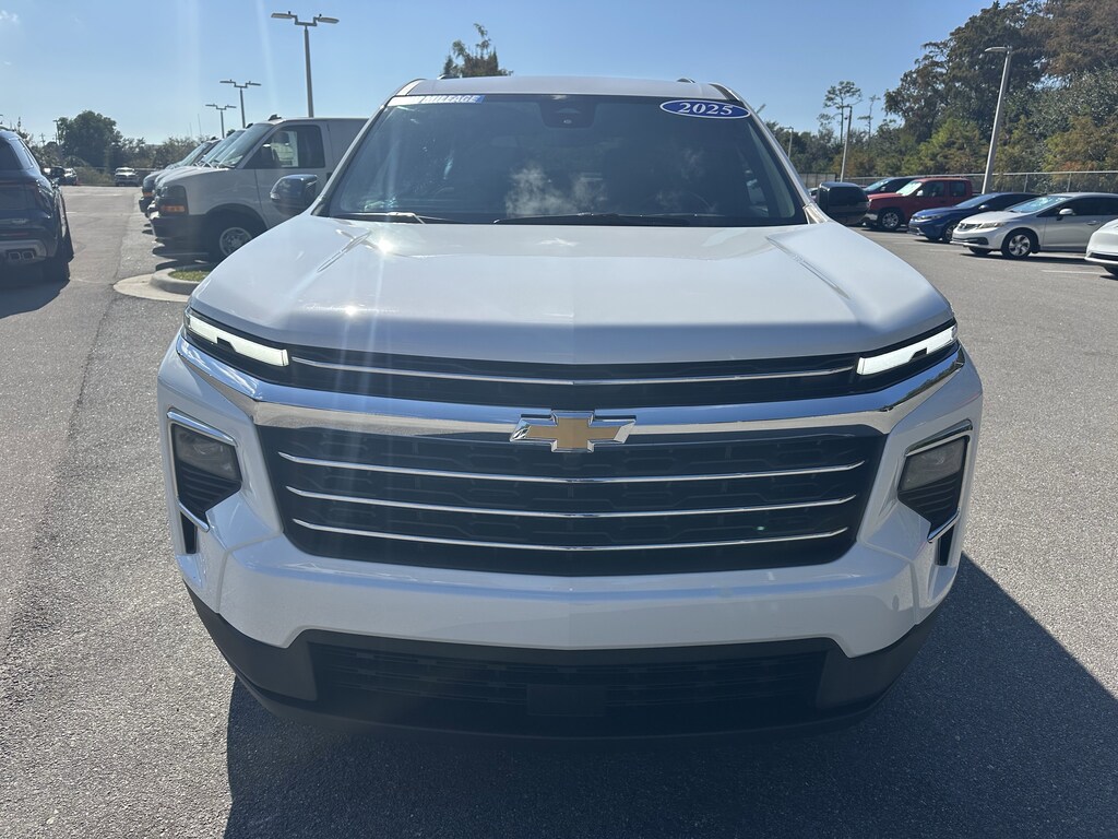 Certified 2025 Chevrolet Traverse FWD LT SUV