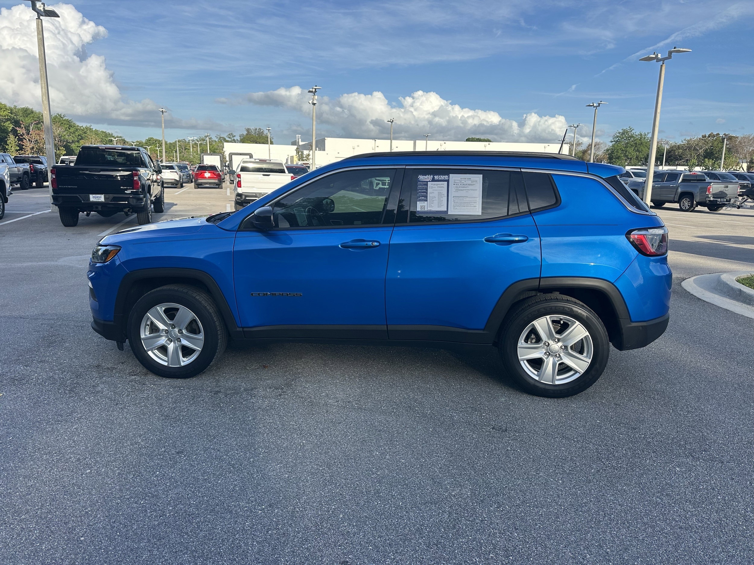 2022 Jeep Compass Latitude photo 6