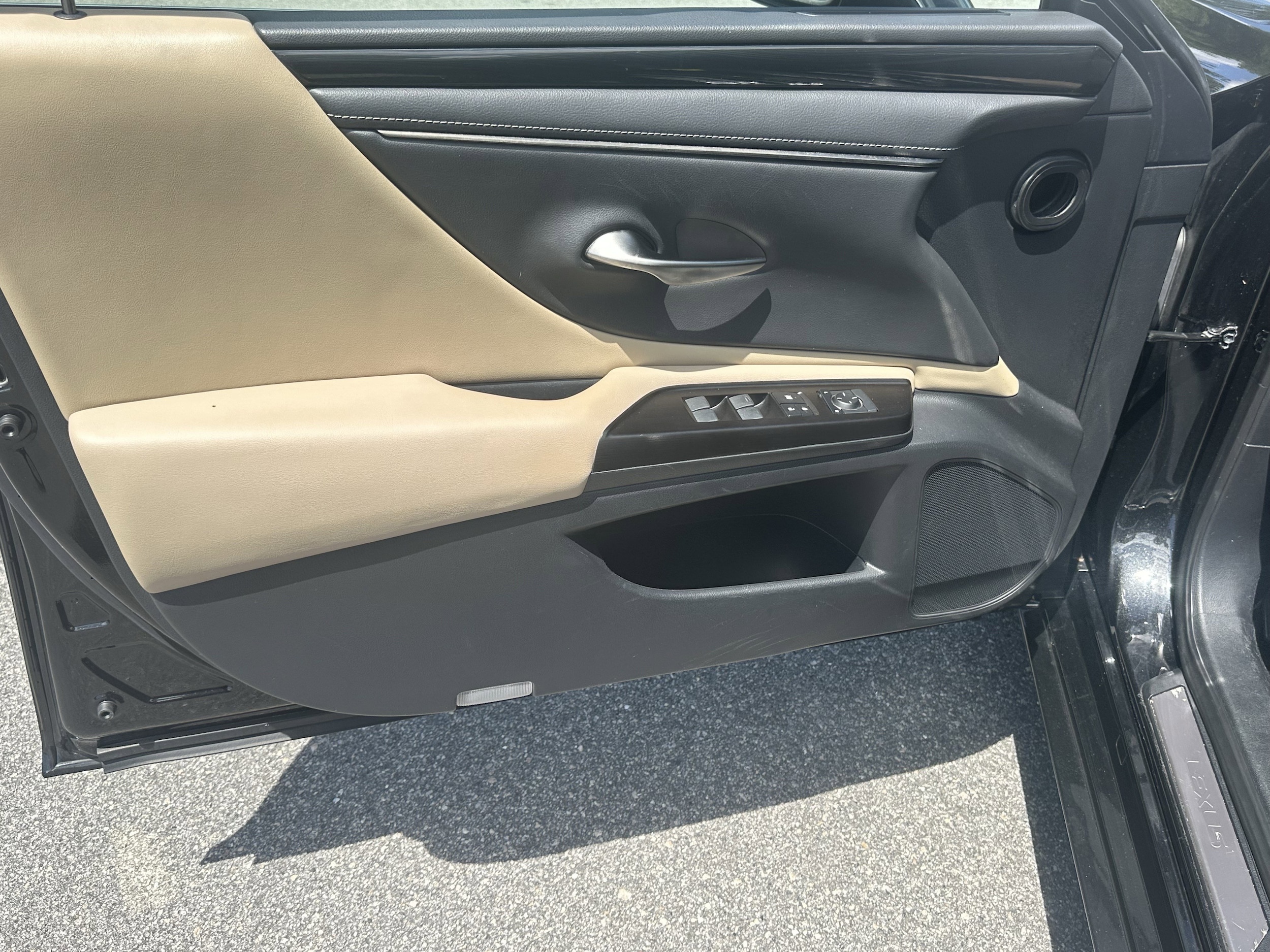 2019 LEXUS ES ES 350 photo 3