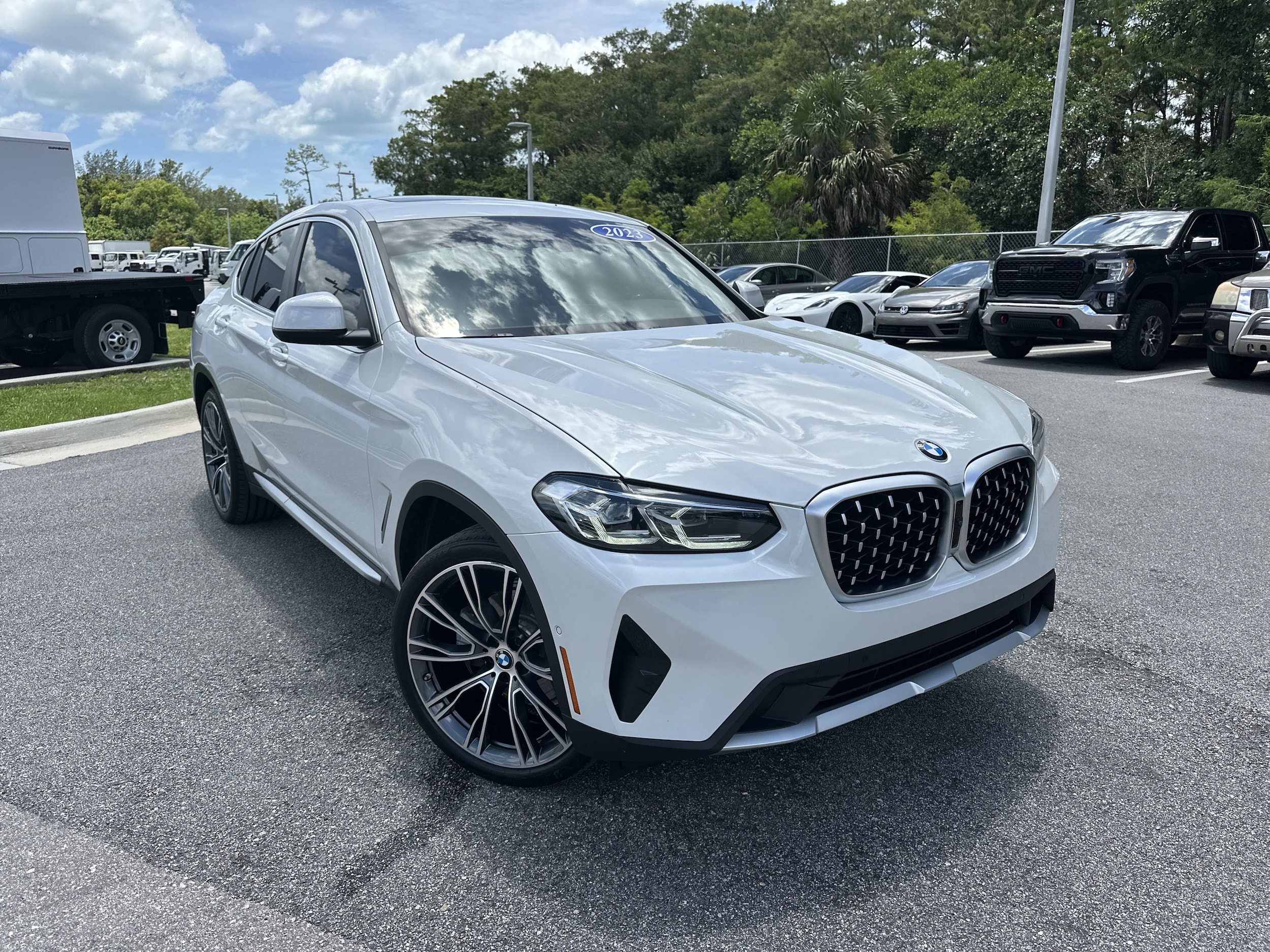 2023 BMW X4 xDrive30i