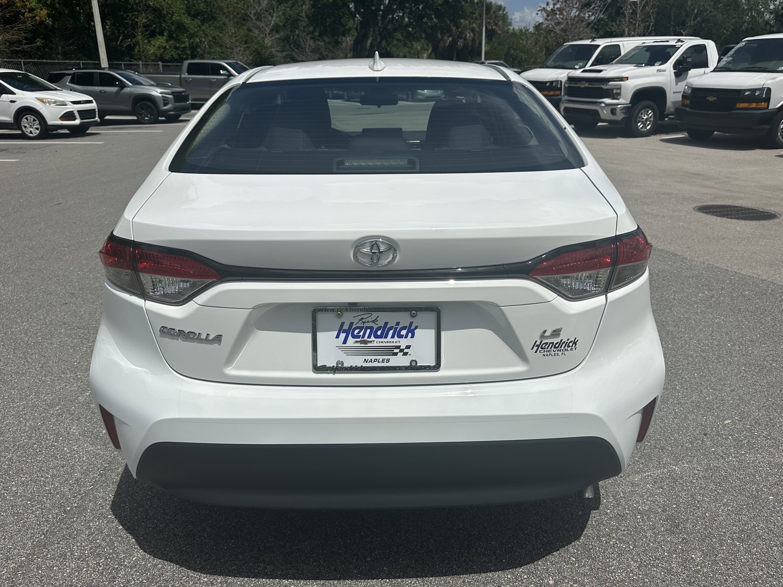 2024 Toyota Corolla LE photo 3