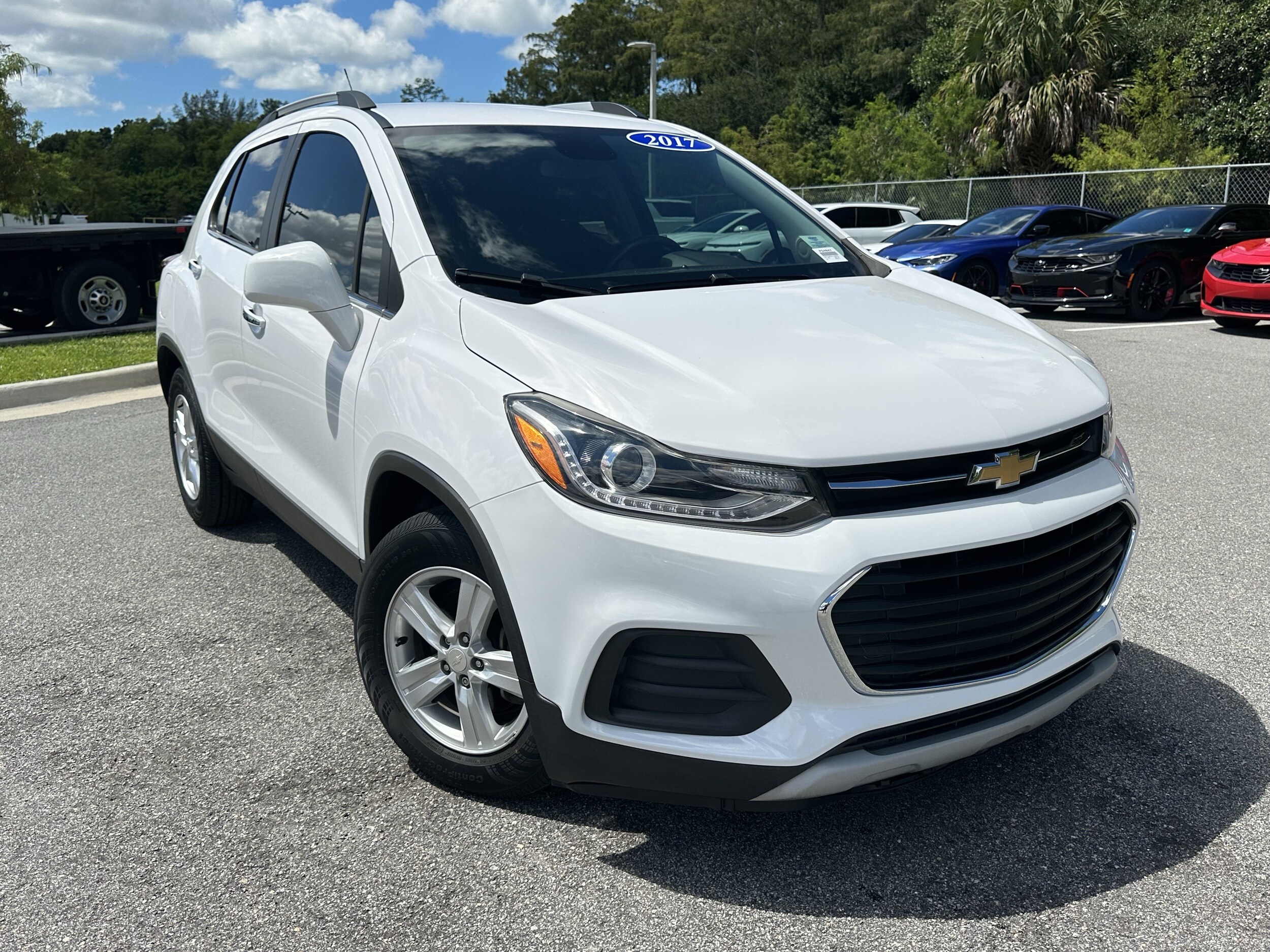 2017 Chevrolet Trax LT photo 2