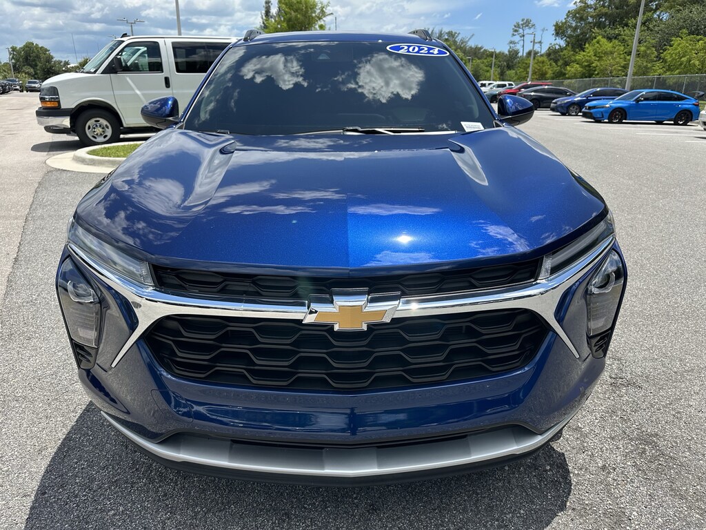 Used 2024 Chevrolet Trax LT SUV