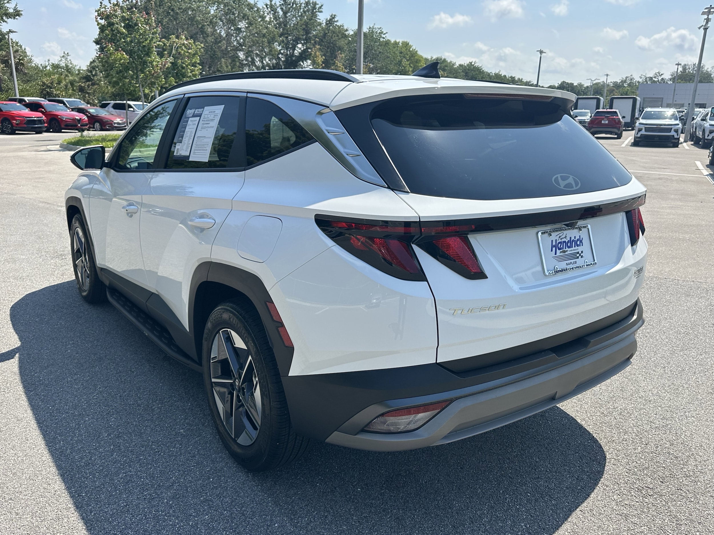 2026 Hyundai Tucson SEL photo 3