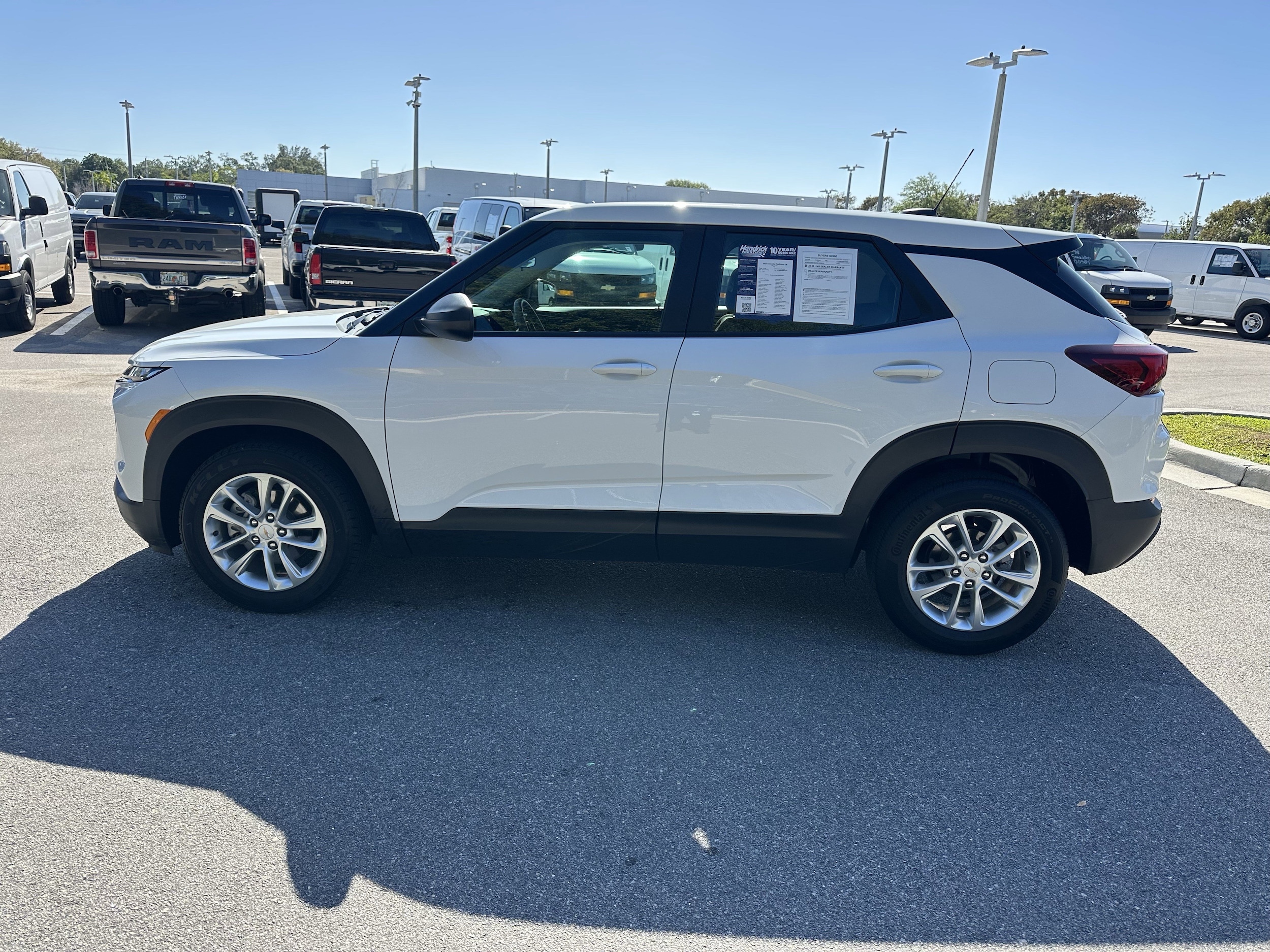 2024 Chevrolet Trailblazer LS photo 5