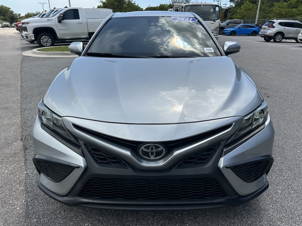 Used 2021 Toyota Camry SE Sedan