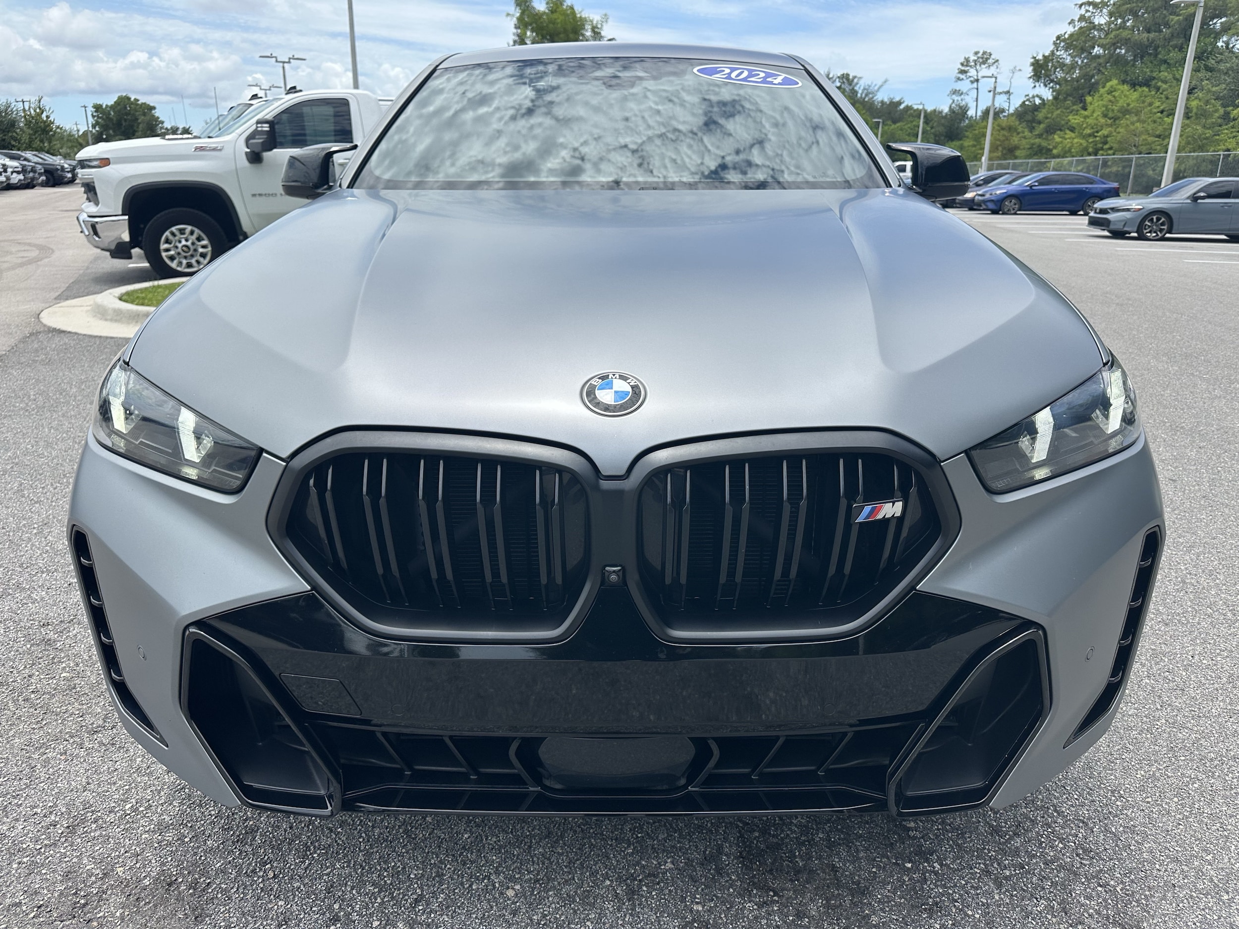 BMW X6 M60i
