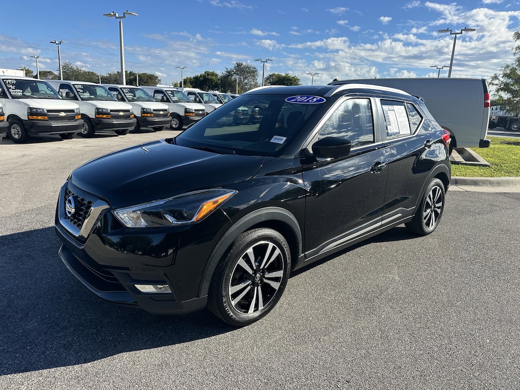 Used 2018 Nissan Kicks SR SUV