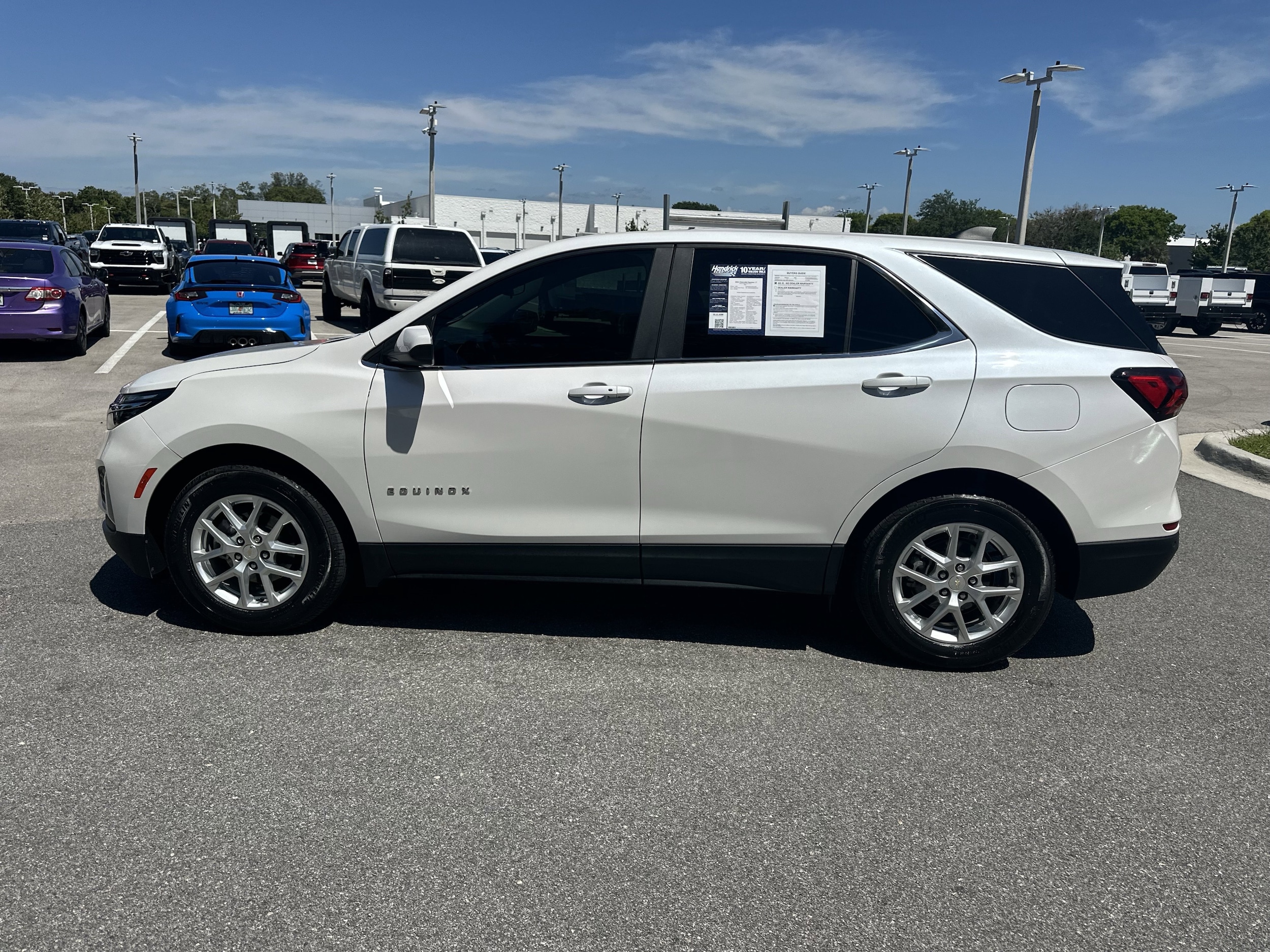 2024 Chevrolet Equinox LT photo 4