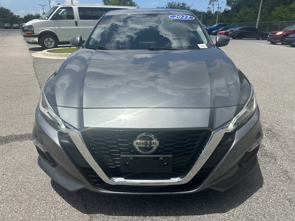 Used 2022 Nissan Altima 2.5 SV Sedan