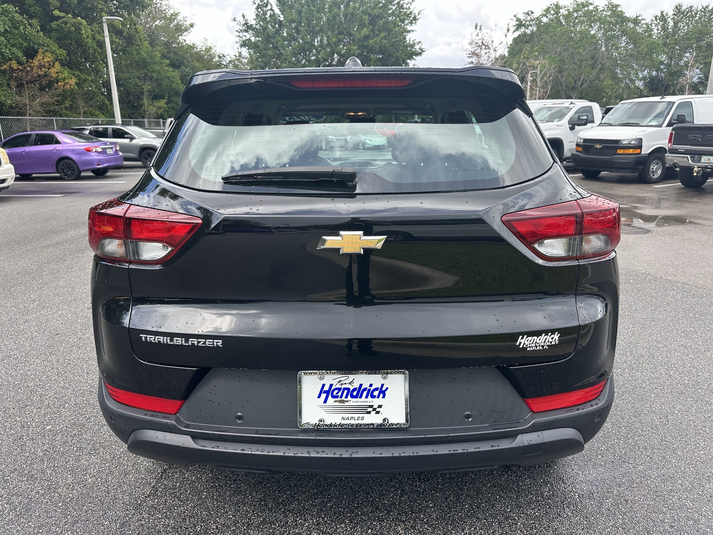 2023 Chevrolet Trailblazer LS photo 3