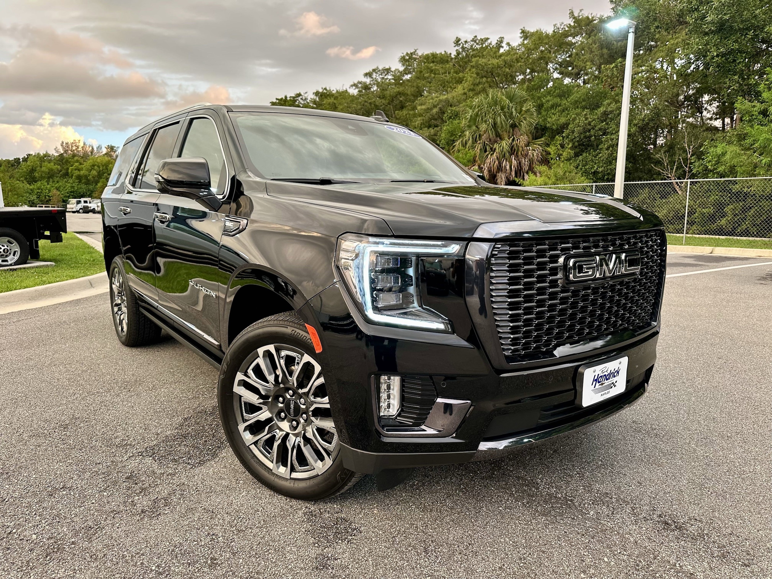2023 GMC Yukon Denali Ultimate