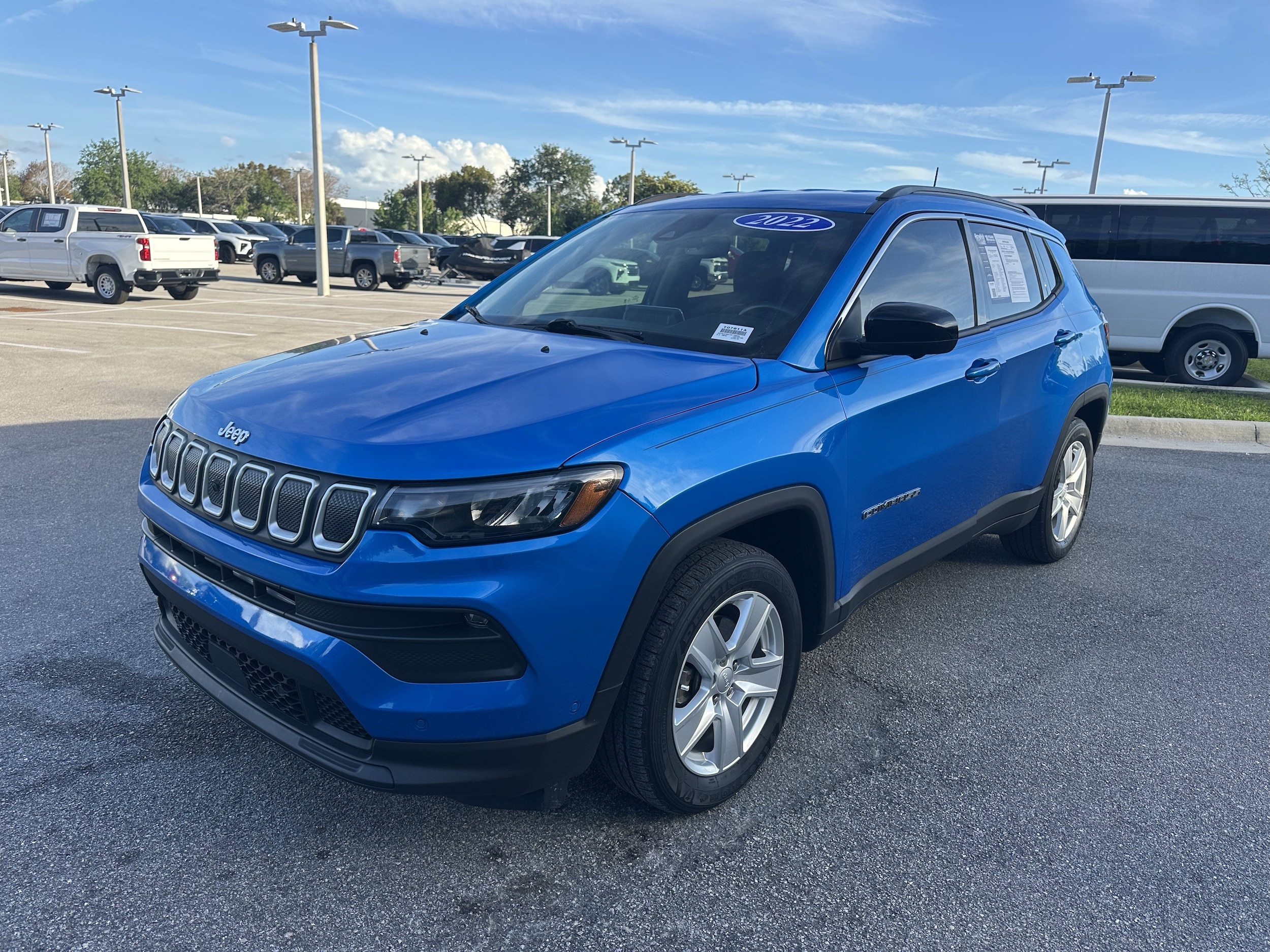 2022 Jeep Compass Latitude photo 4