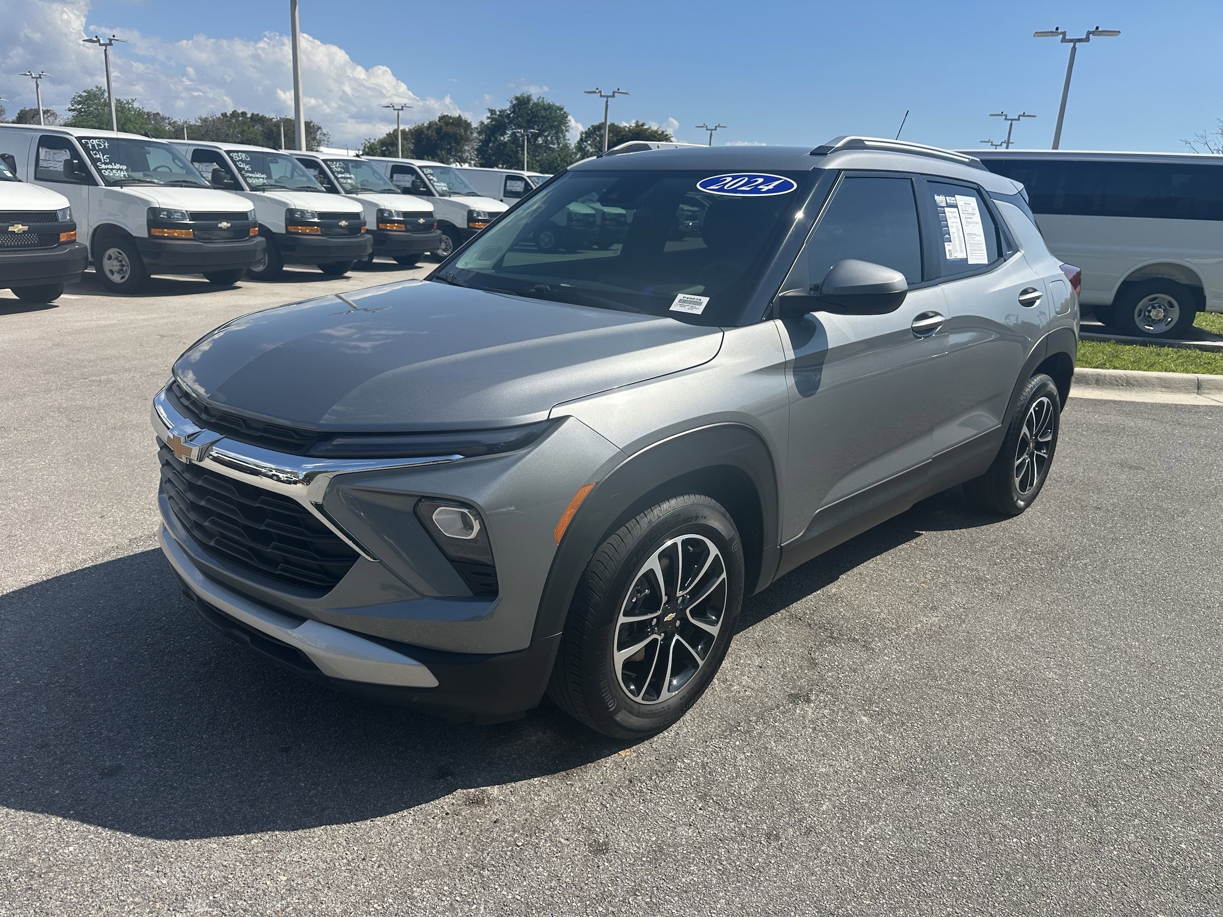2024 Chevrolet Trailblazer LT photo 4