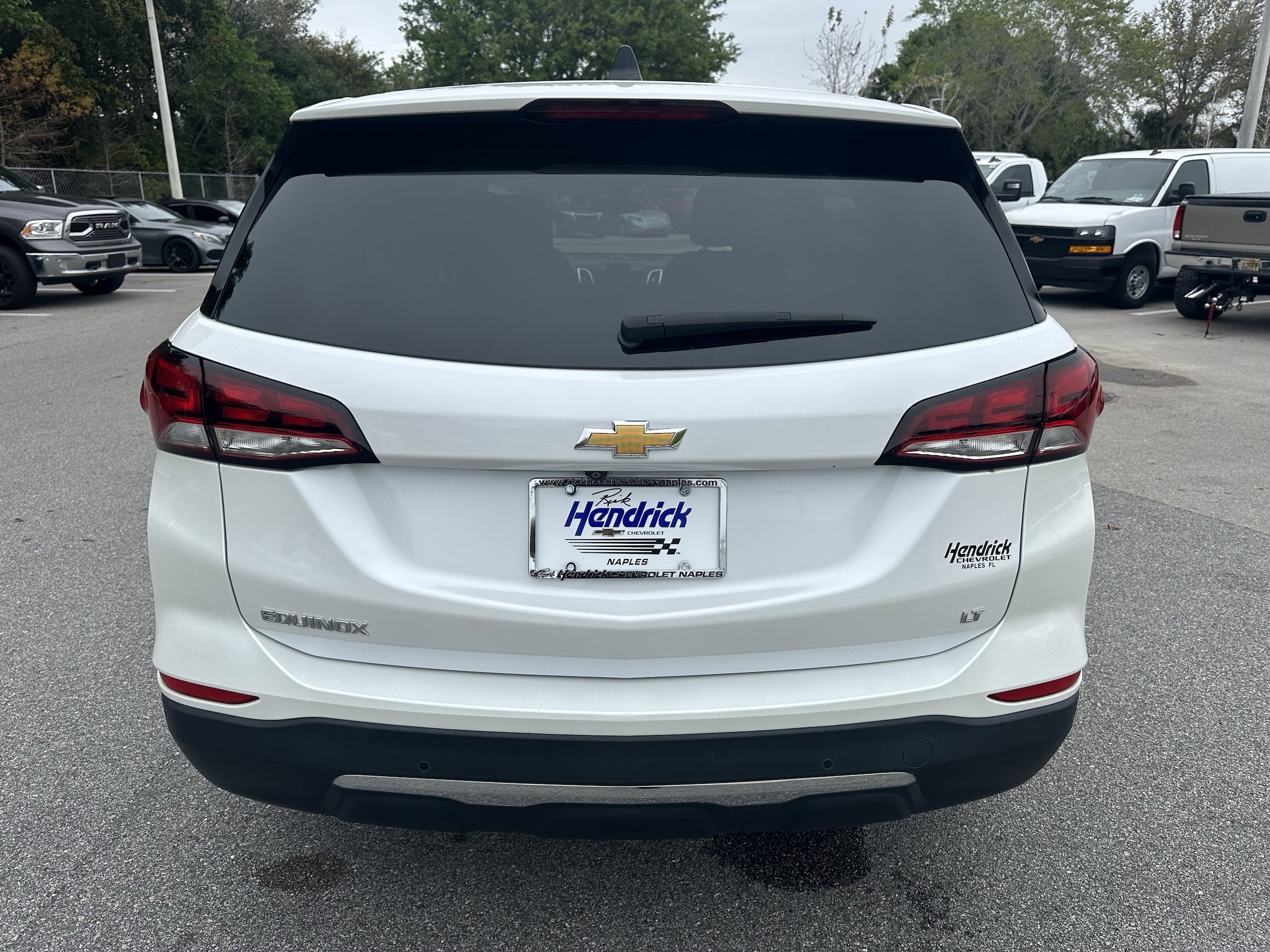 2022 Chevrolet Equinox LT photo 3