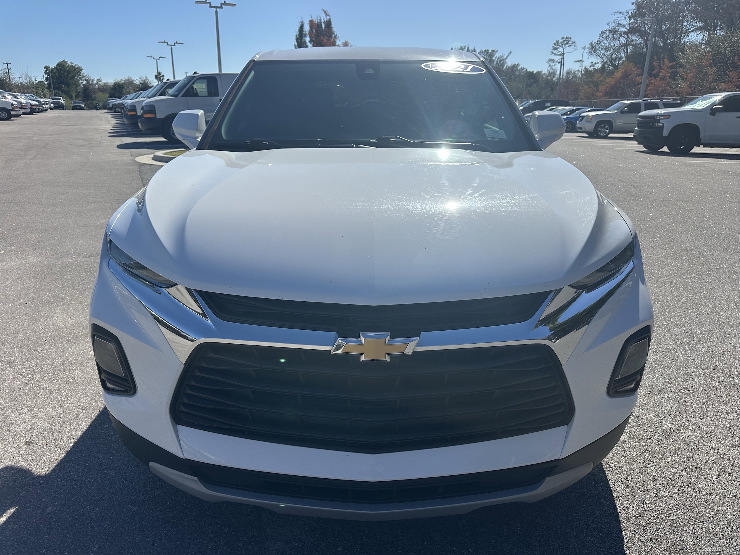 2021 Chevrolet Blazer LT photo 2