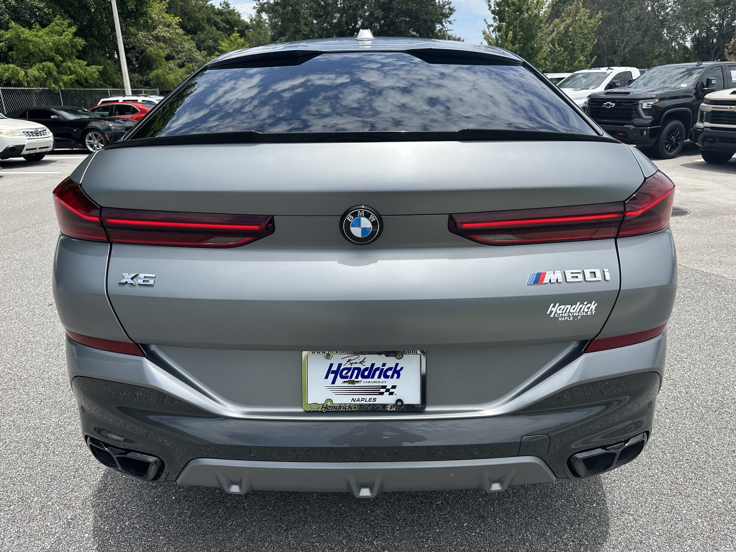 BMW X6 M60i