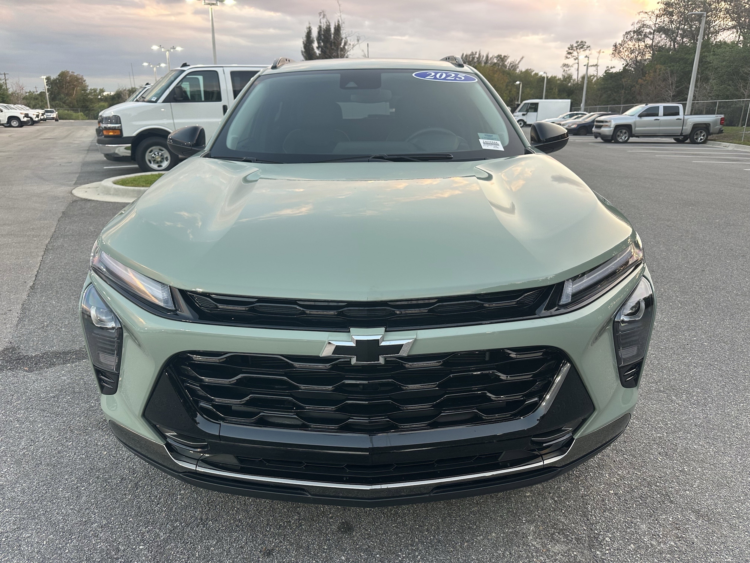 2025 Chevrolet Trax ACTIV photo 2