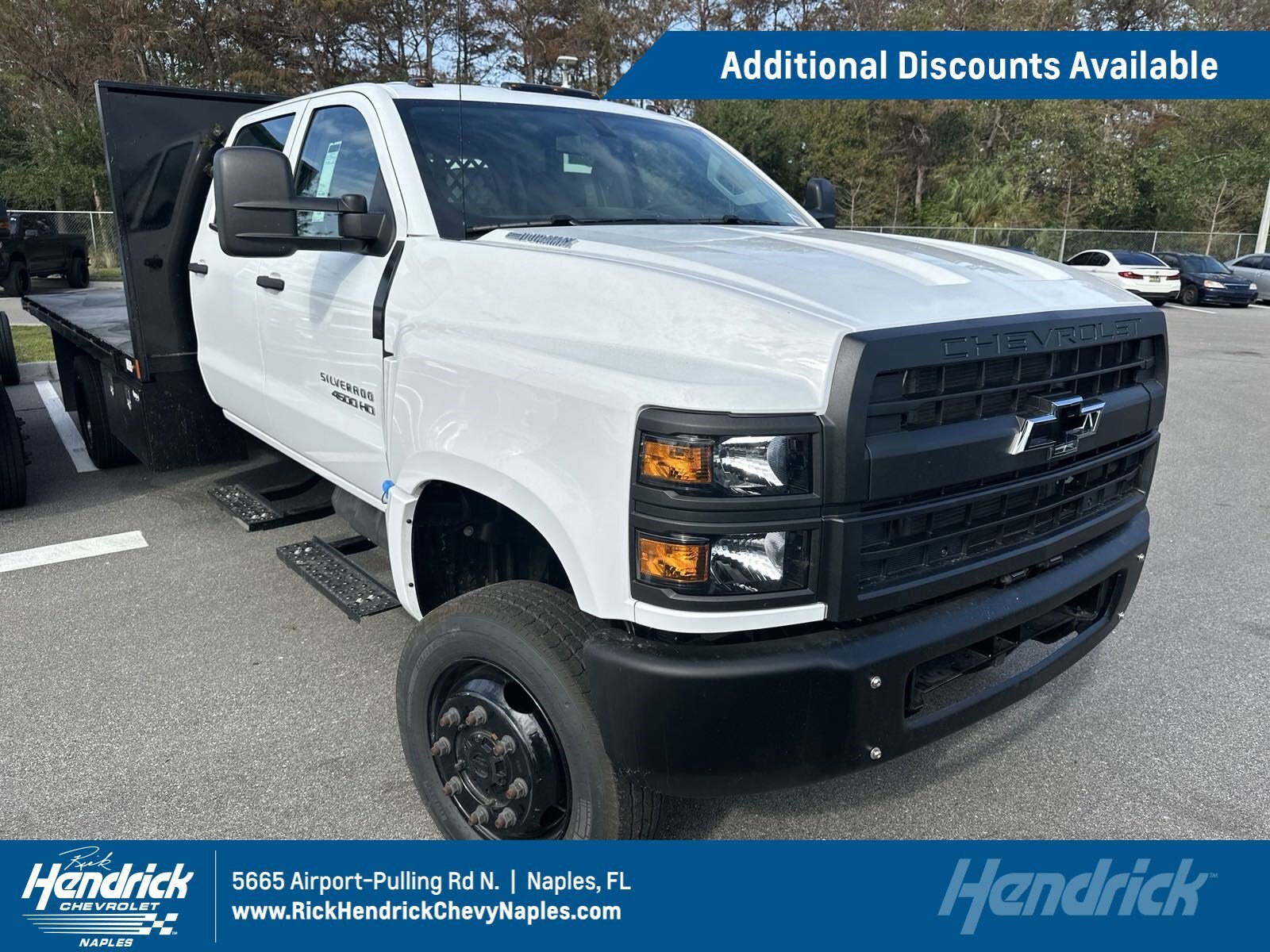 2024 Chevrolet Silverado 4500 Medium Duty Chassis Cab Work Truck's photo