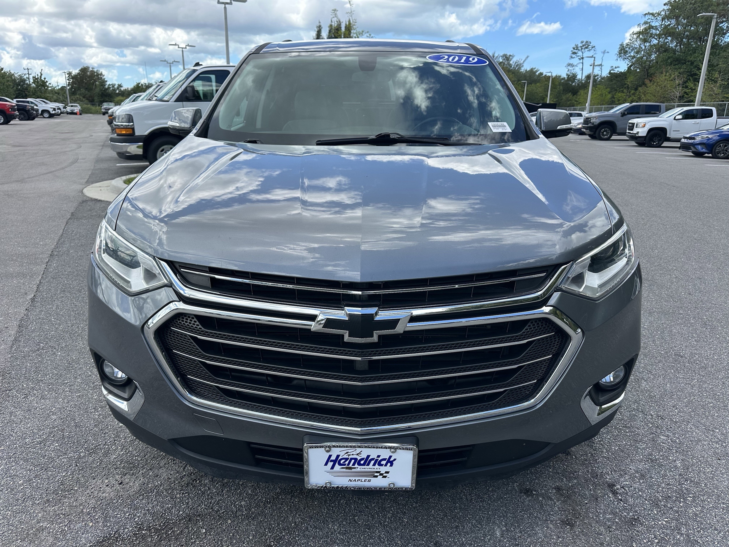 2019 Chevrolet Traverse LT Cloth photo 2