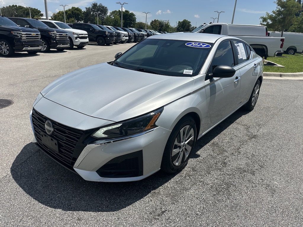 Used 2024 Nissan Altima 2.5 S Sedan