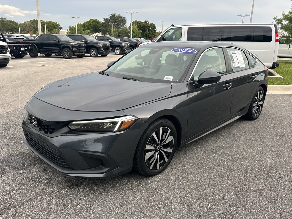 Used 2024 Honda Civic EX-L Hatchback