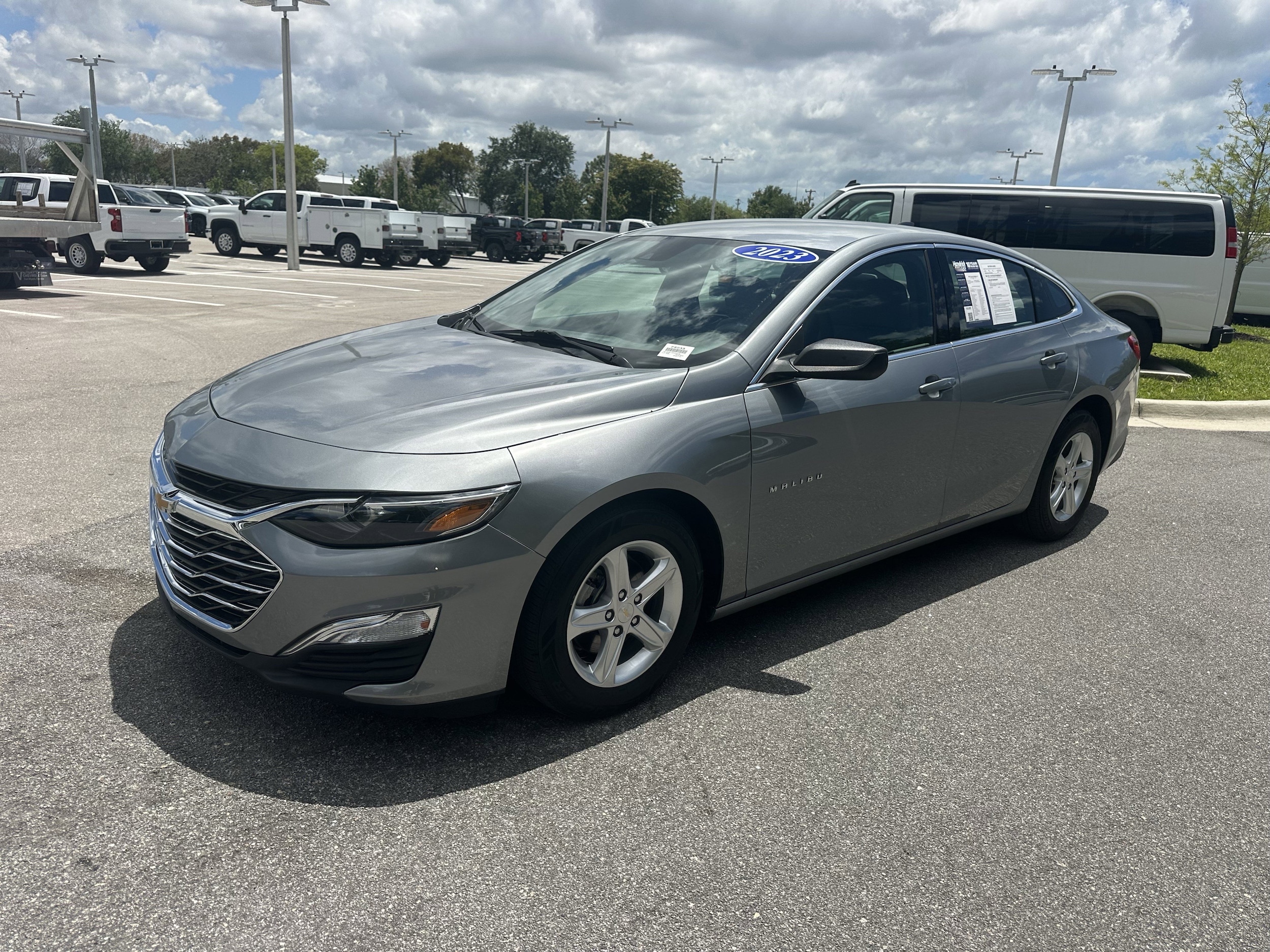 2023 Chevrolet Malibu LS photo 4