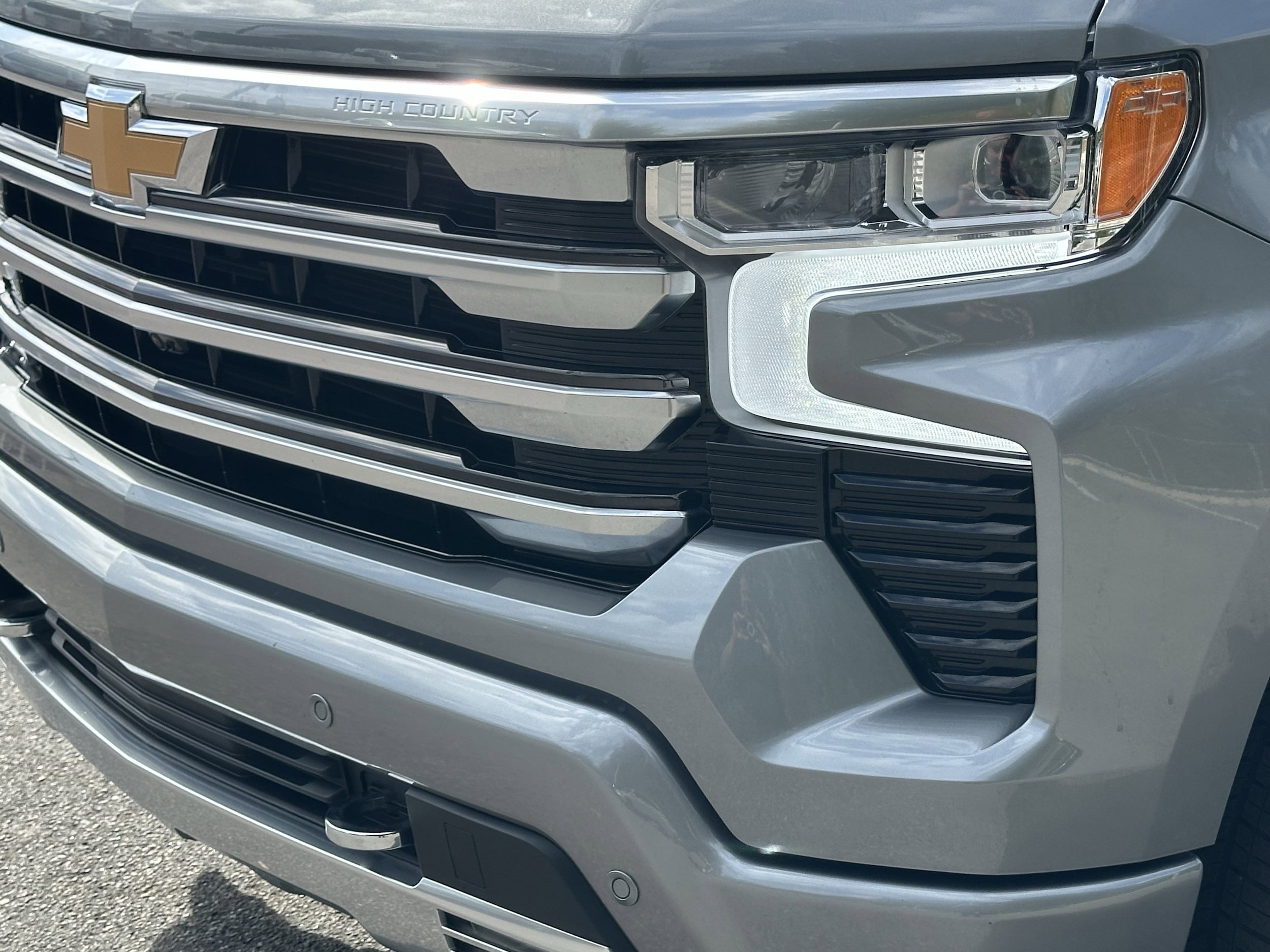2024 Chevrolet Silverado 1500 High Country photo 4