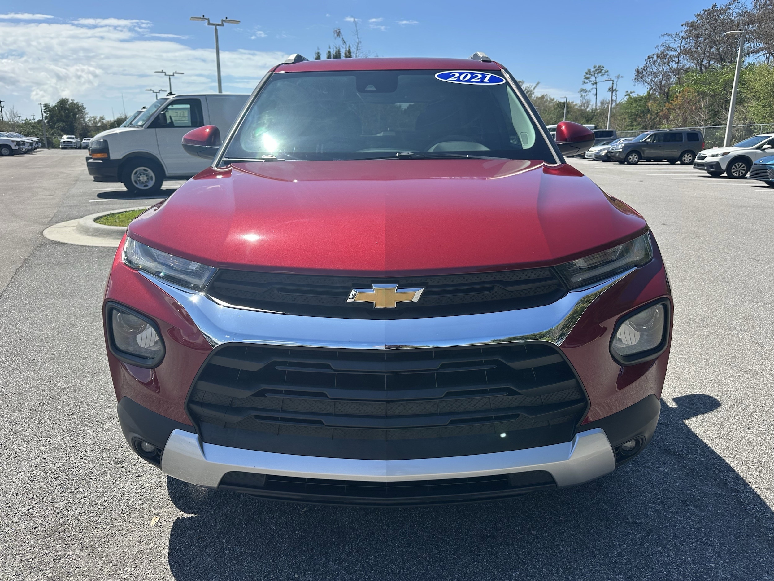 2021 Chevrolet Trailblazer LT photo 2