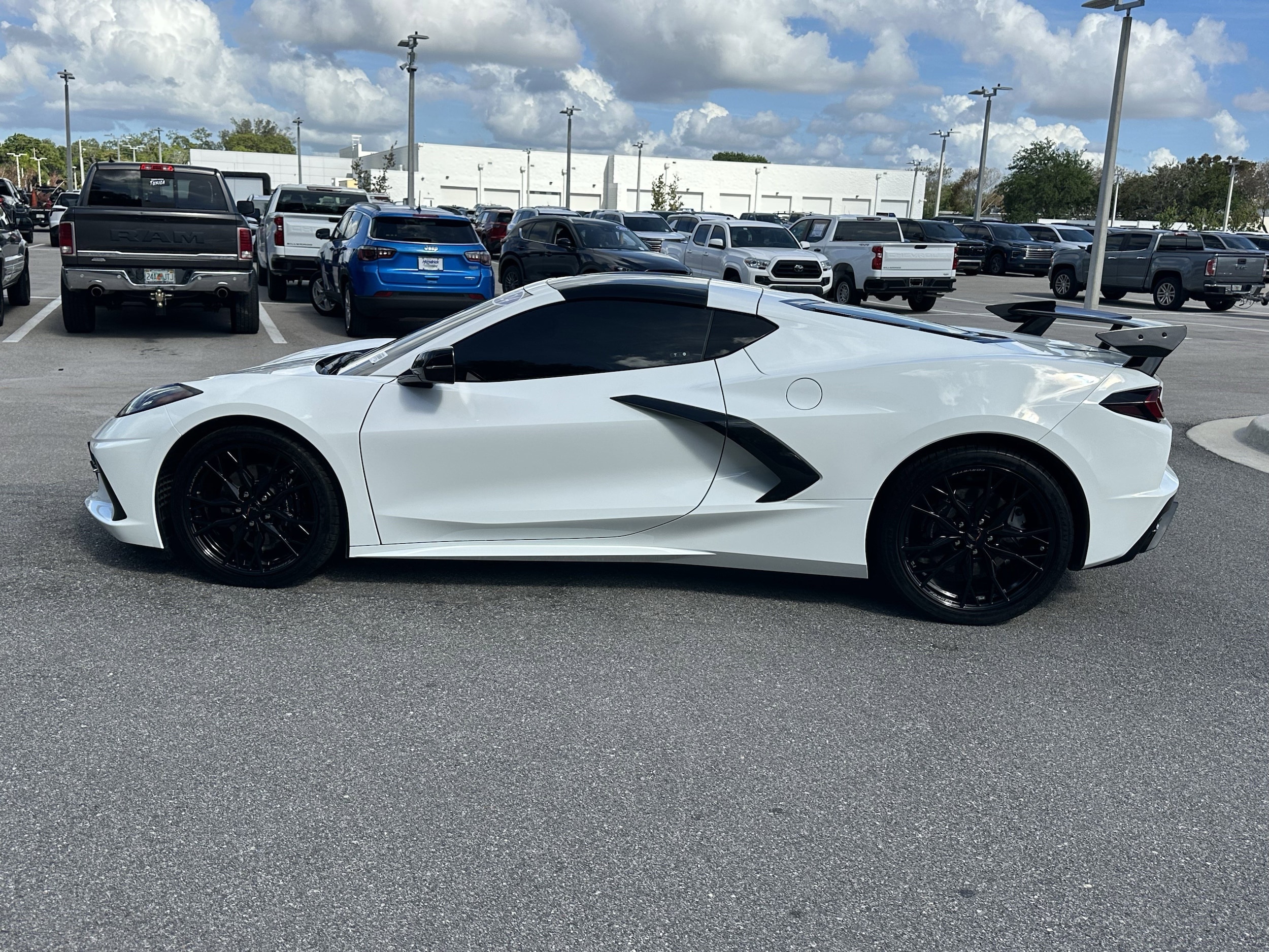 2024 Chevrolet Corvette 2LT photo 5