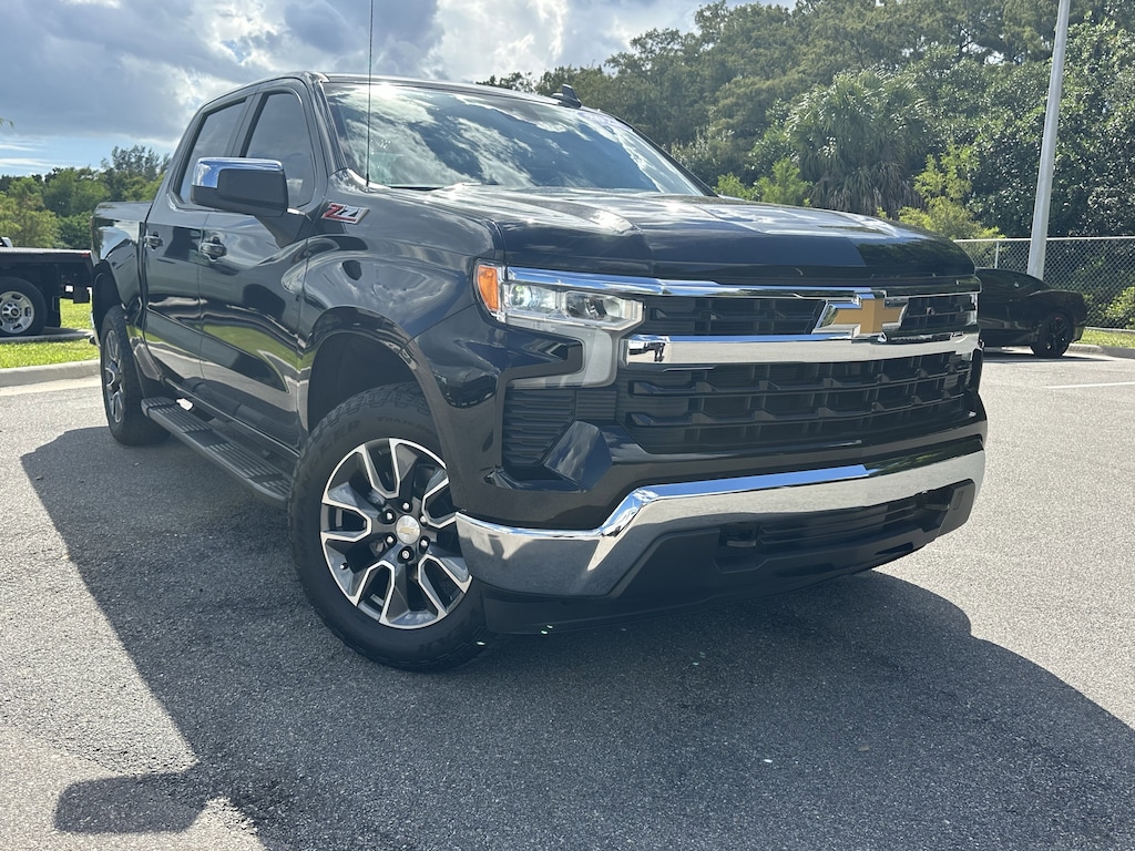 Used 2023 Chevrolet Silverado 1500 LT Pickup