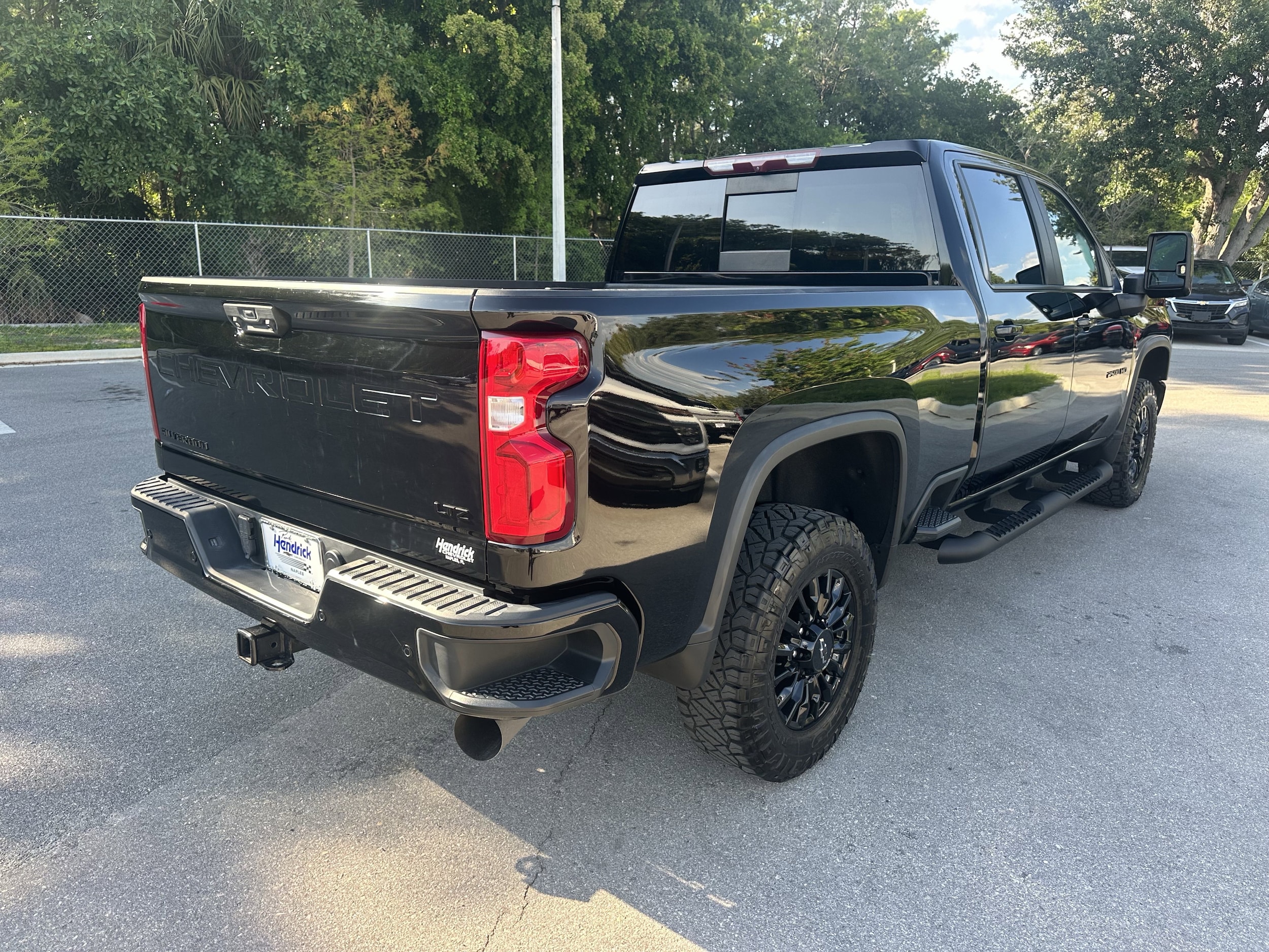 2023 Chevrolet Silverado 2500HD LTZ photo 3