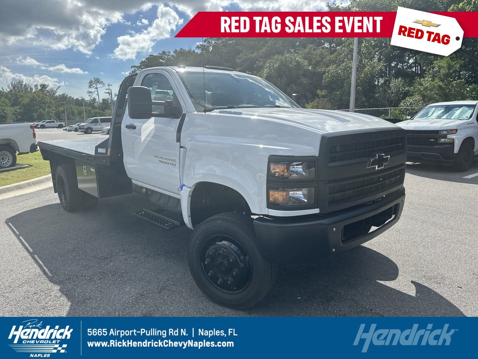 2024 Chevrolet Silverado 4500 Medium Duty Chassis Cab Work Truck's photo